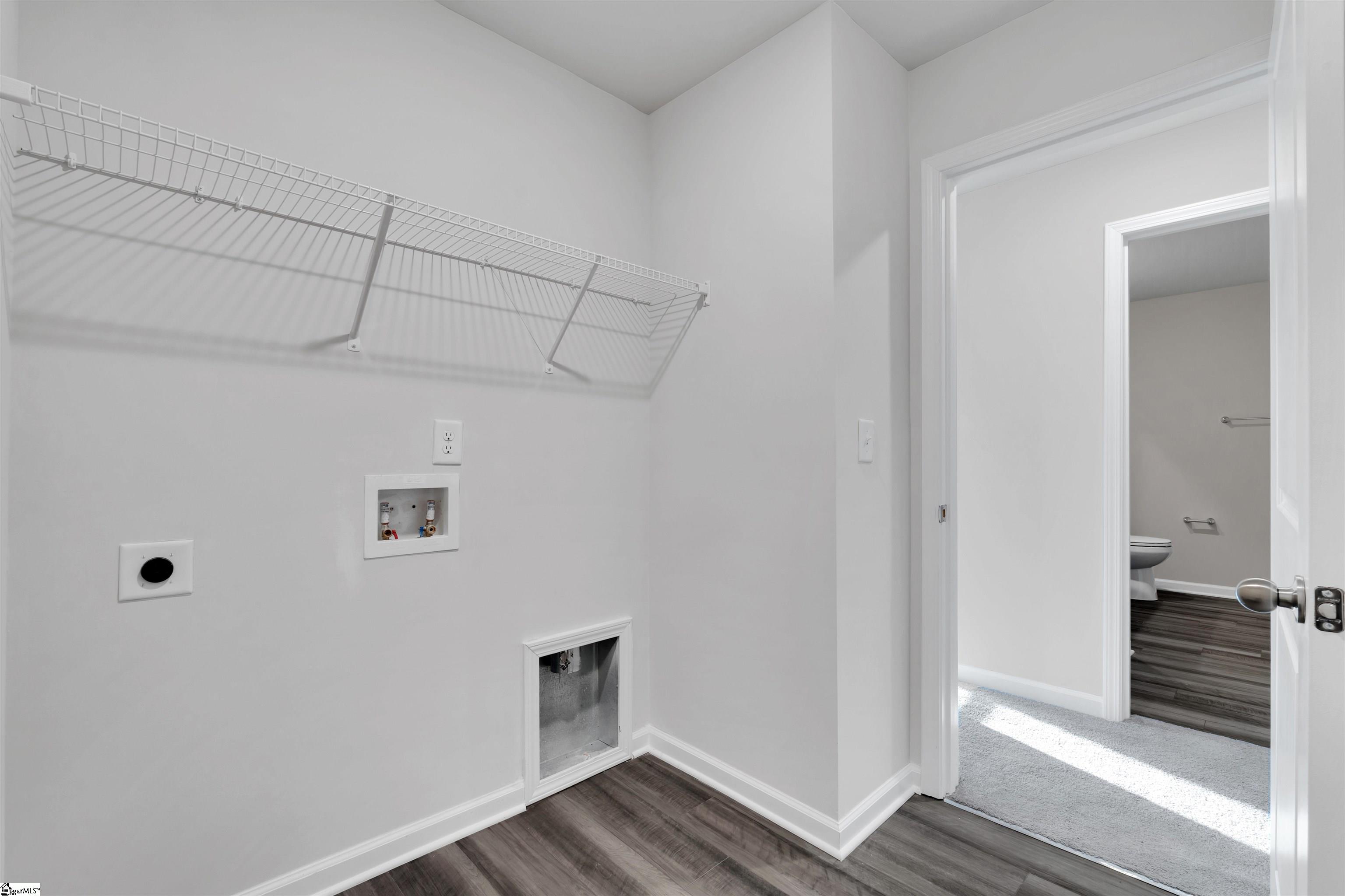 309 E Compass Way Property Photo 18