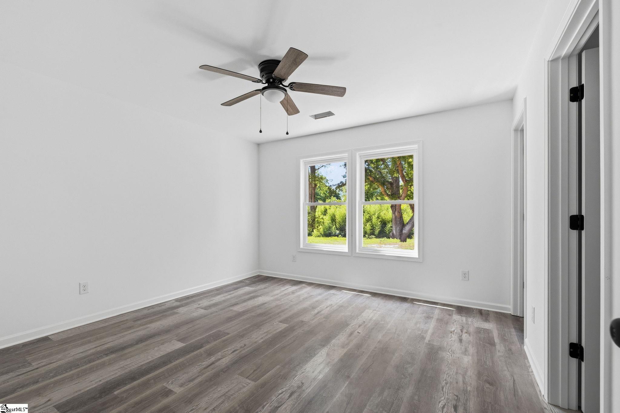 704 Laurel Street Property Photo 24