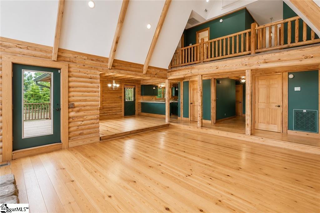 414 Devon Way Property Photo 8