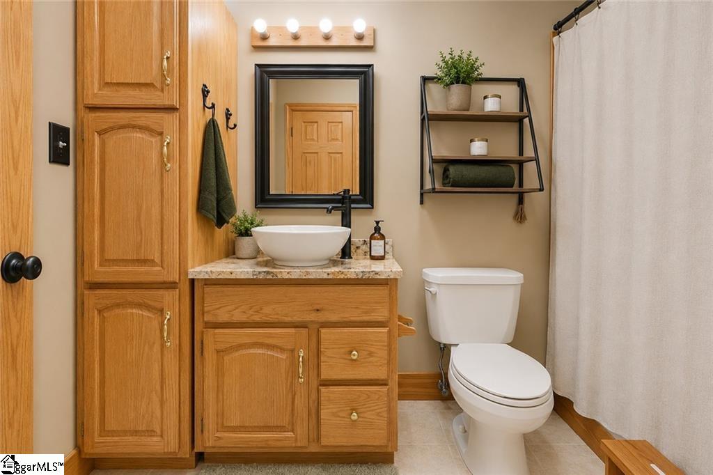414 Devon Way Property Photo 26