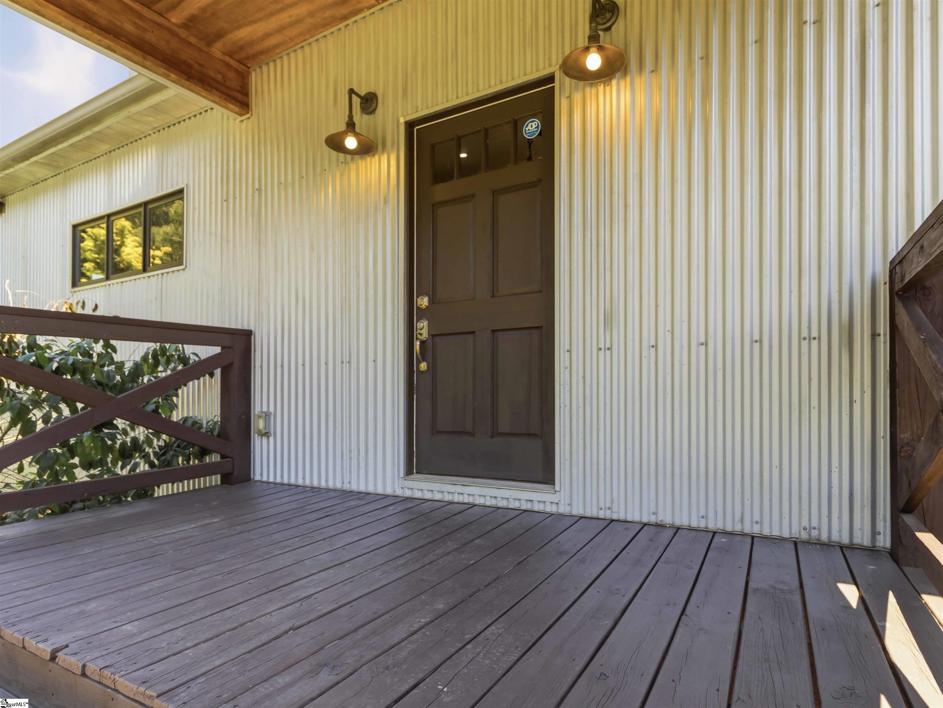 267 Christmastree Lane Property Photo 8