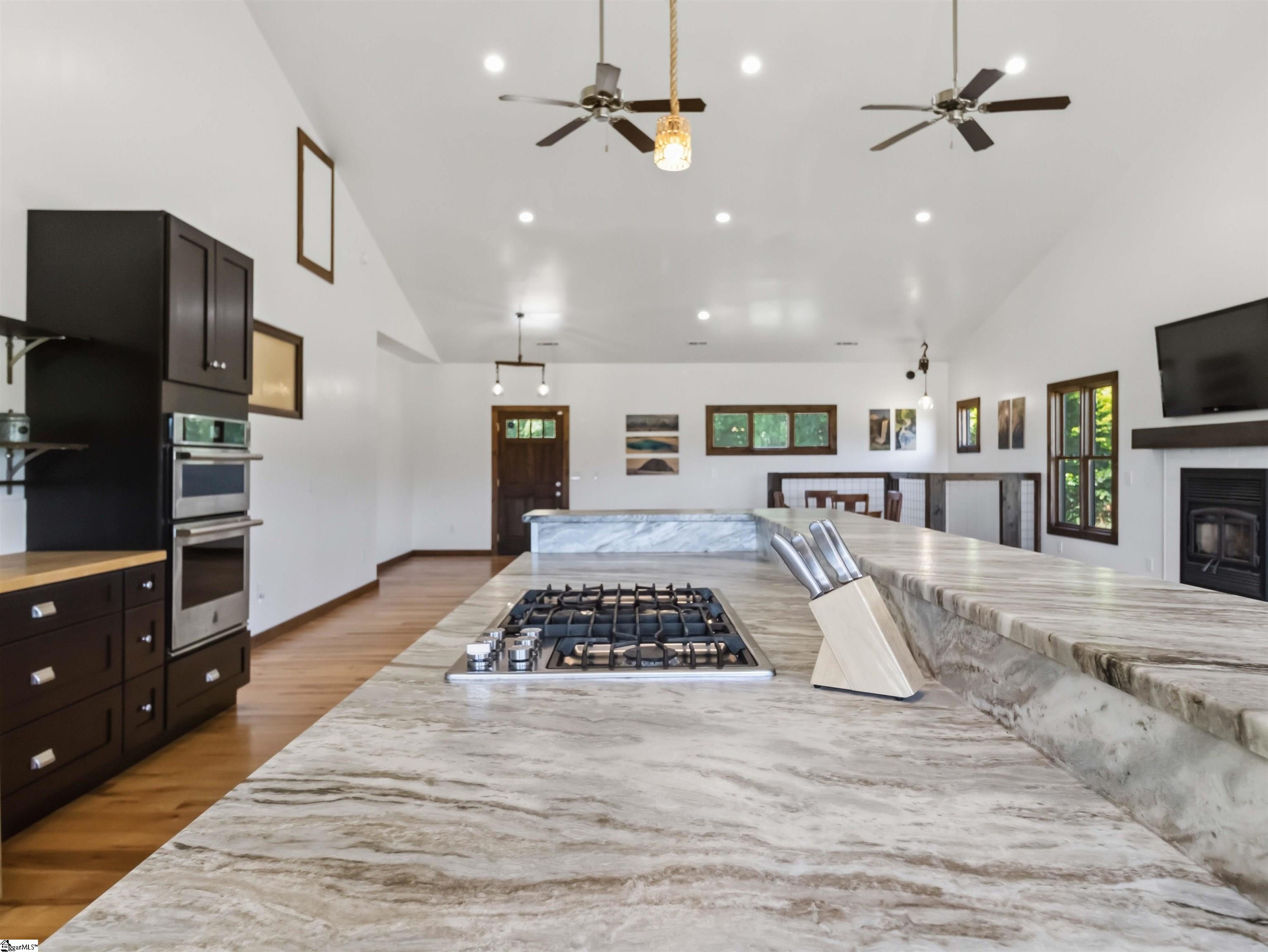 267 Christmastree Lane Property Photo 18