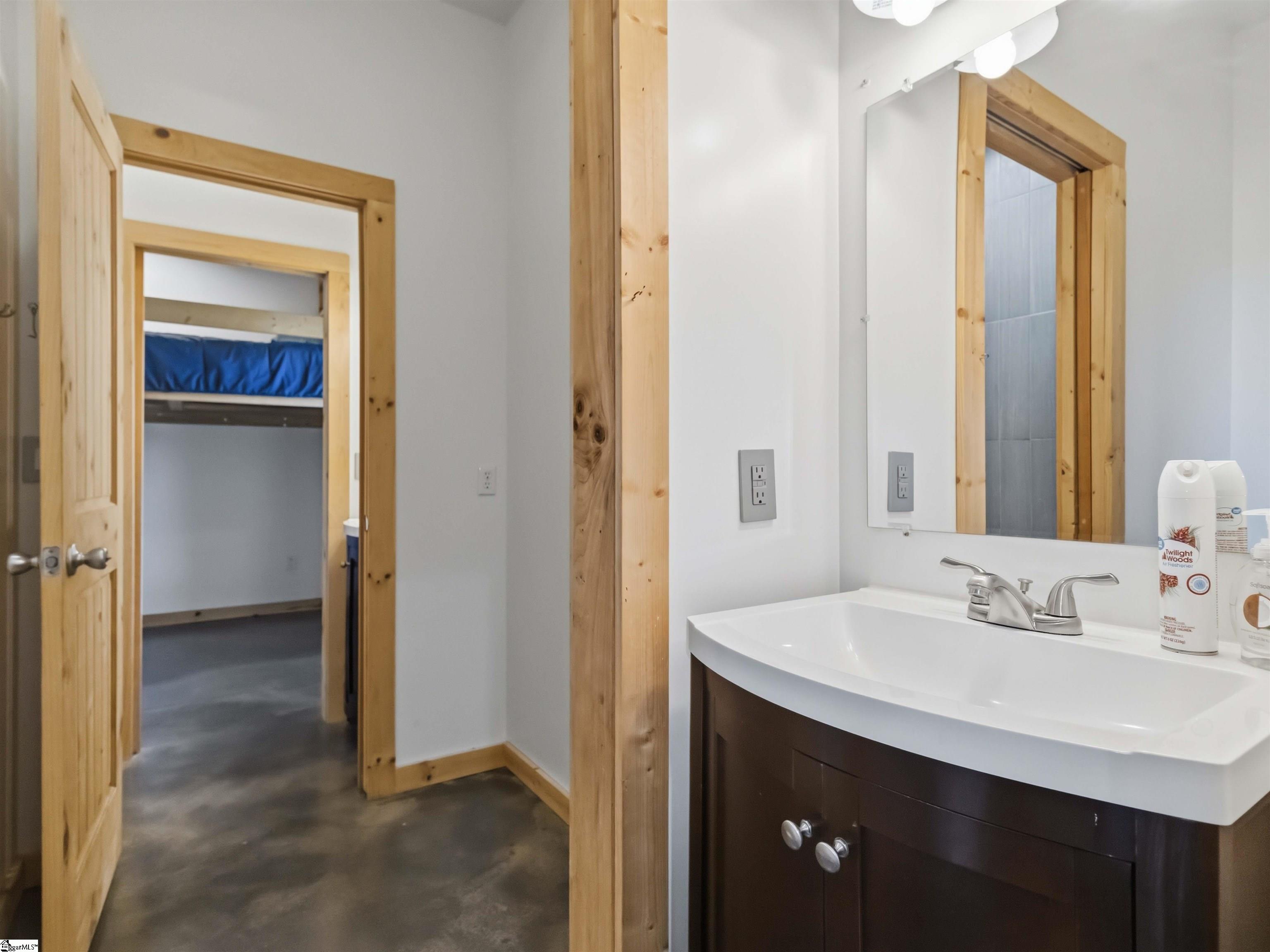 267 Christmastree Lane Property Photo 40