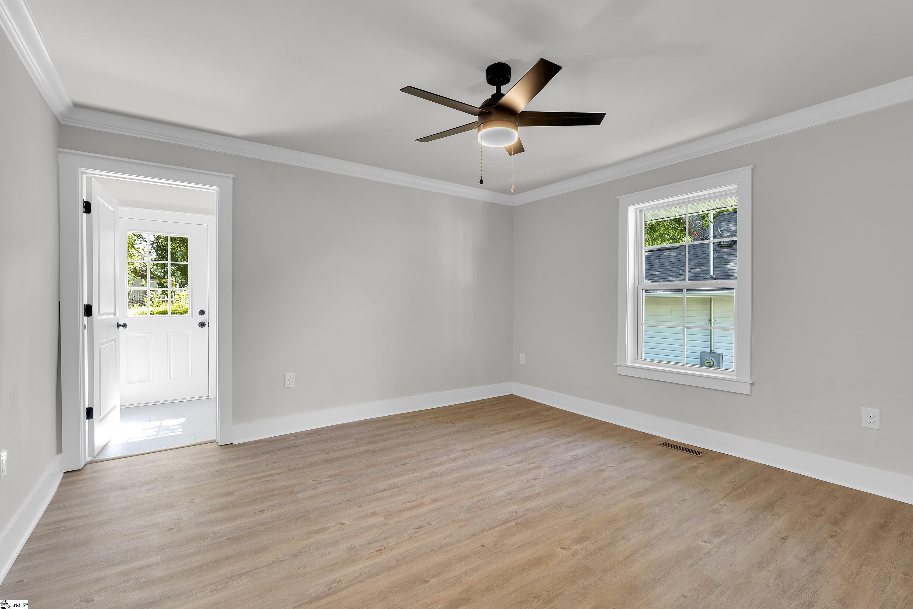 110 Mcdade Street Property Photo 8