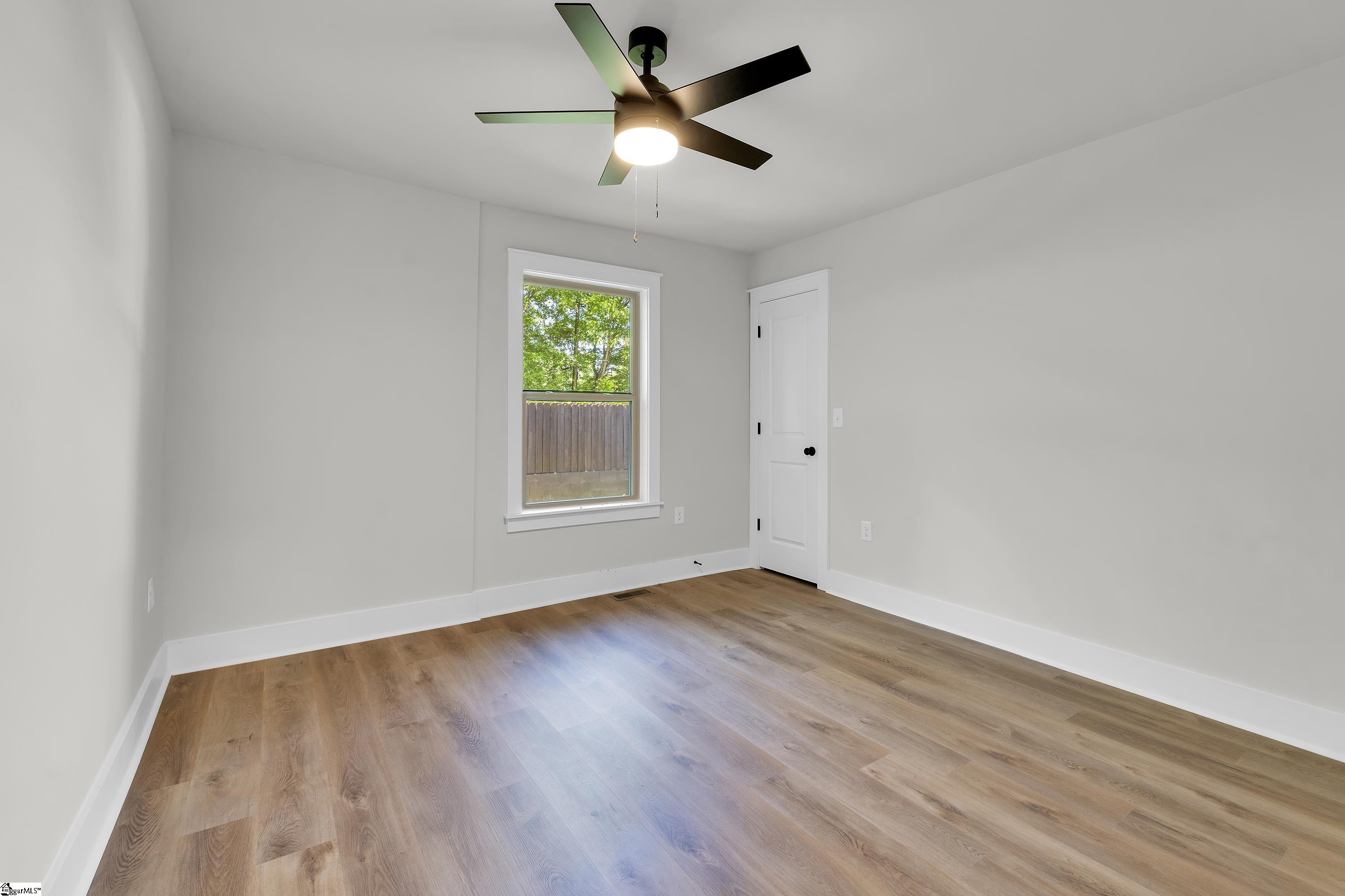 108 Mcdade Street Property Photo 9