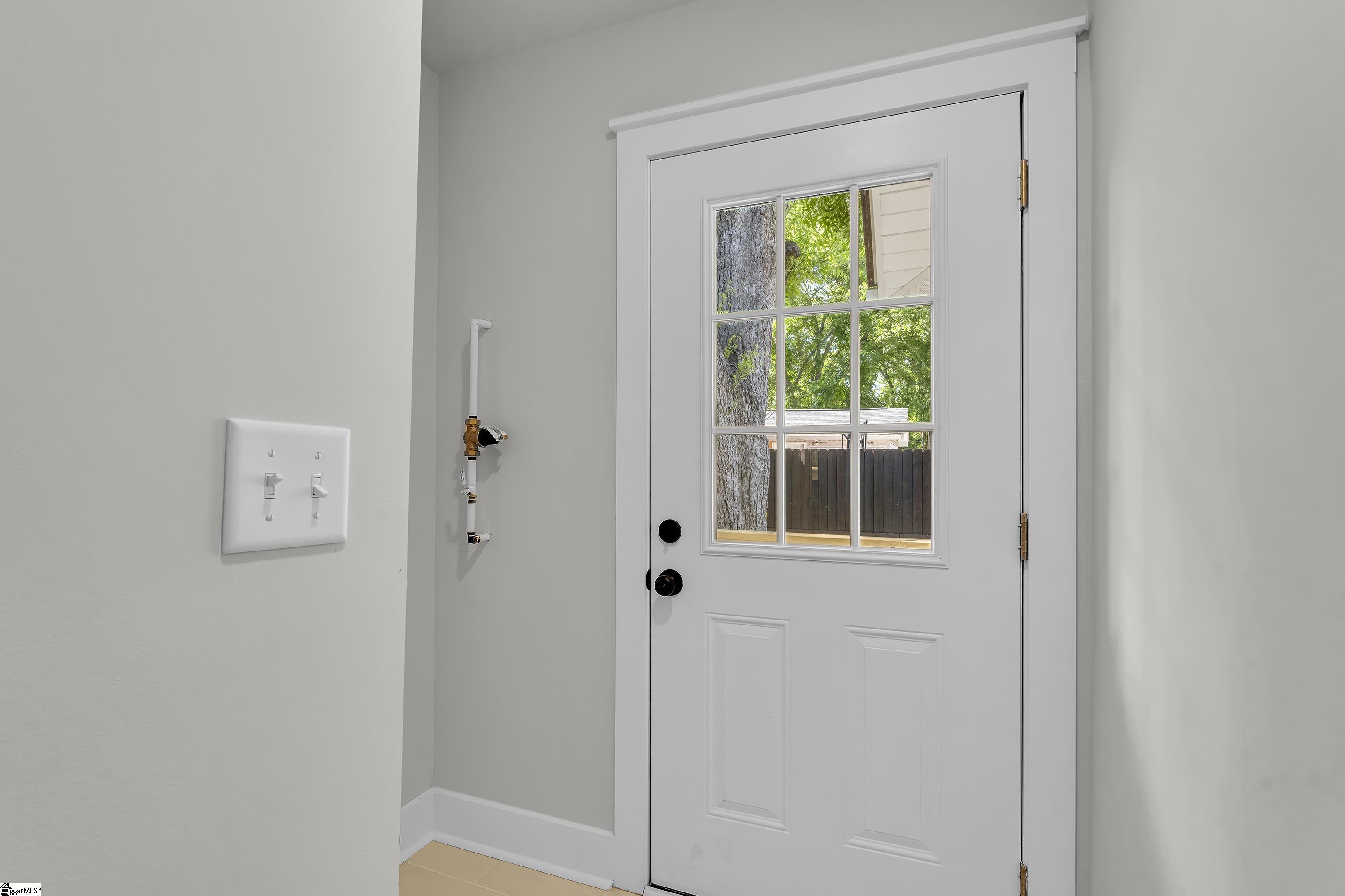 108 Mcdade Street Property Photo 13