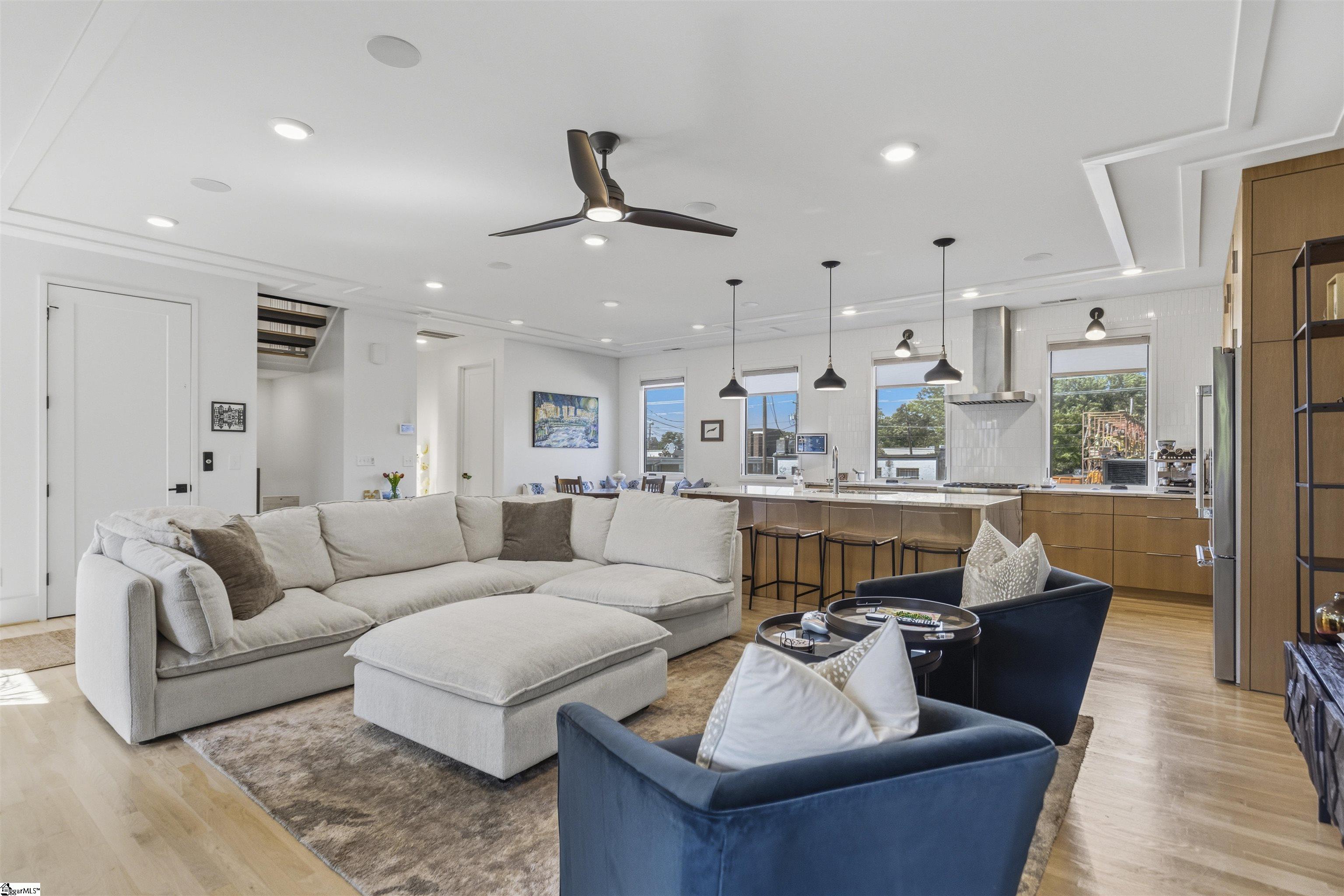 4 Calhoun Hill Way Property Photo 8