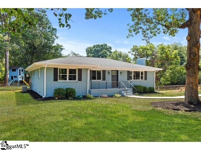 13 Cardinal Drive Property Photo 1