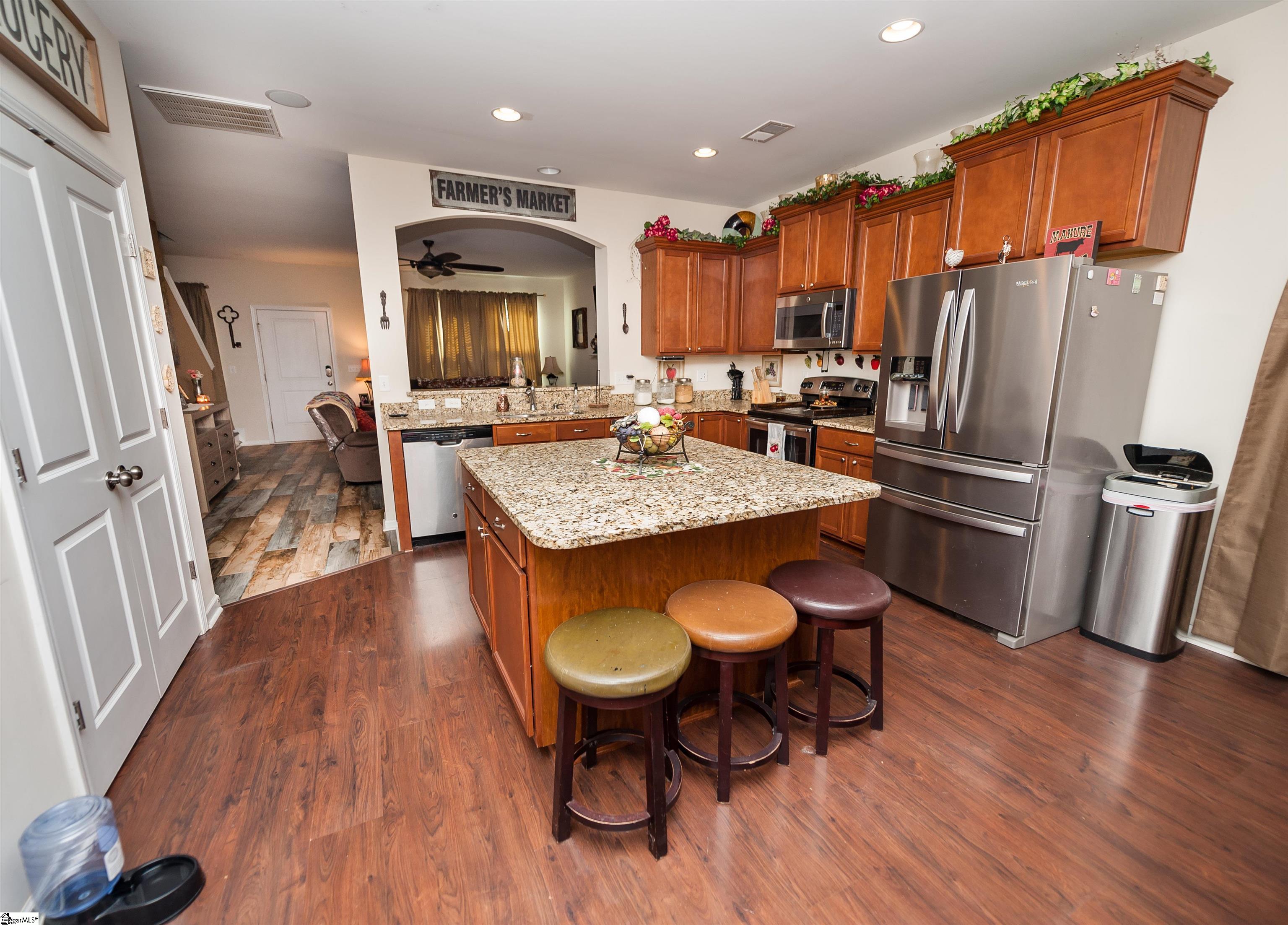 267 Castleton Circle Property Photo 11