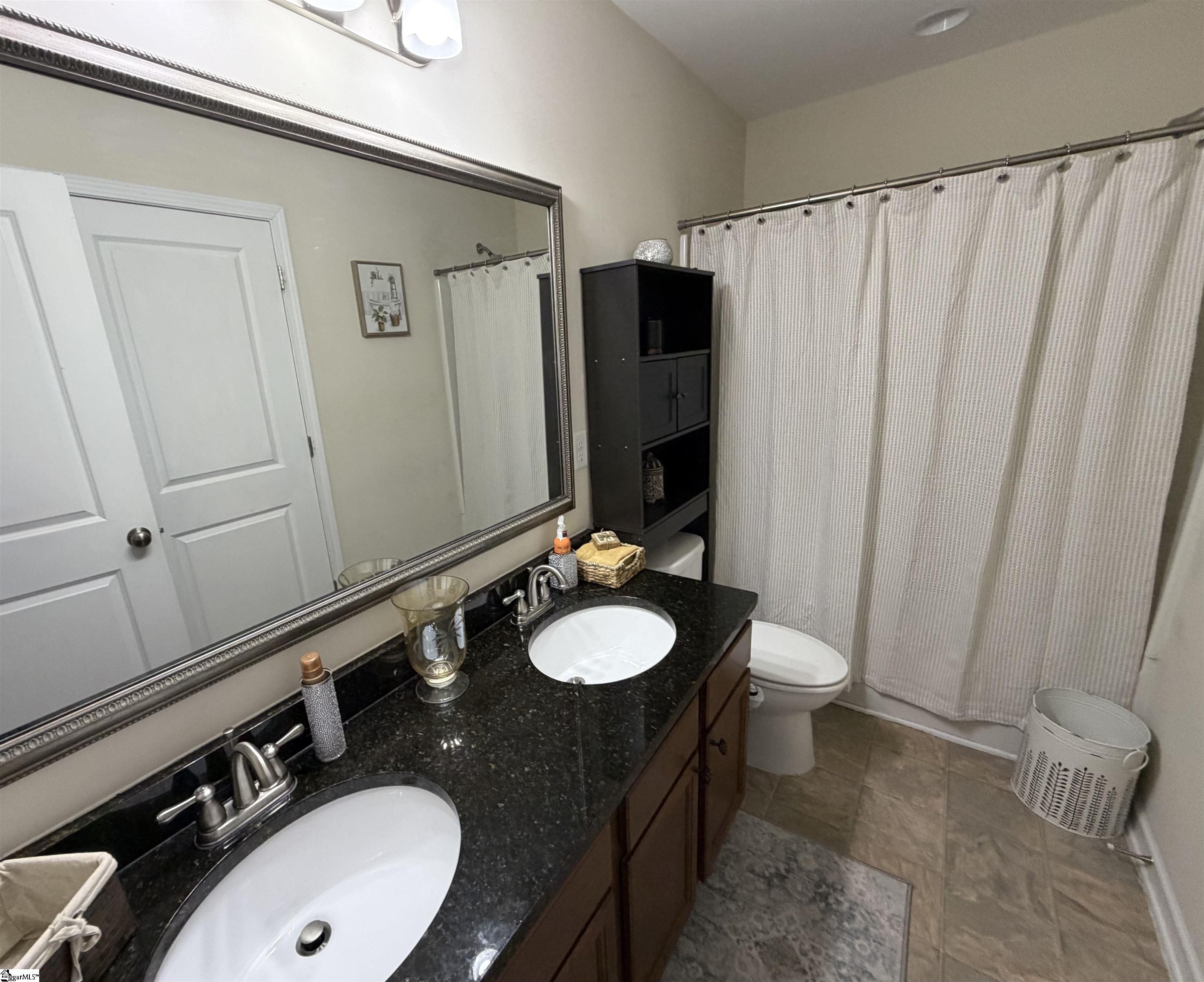 267 Castleton Circle Property Photo 17