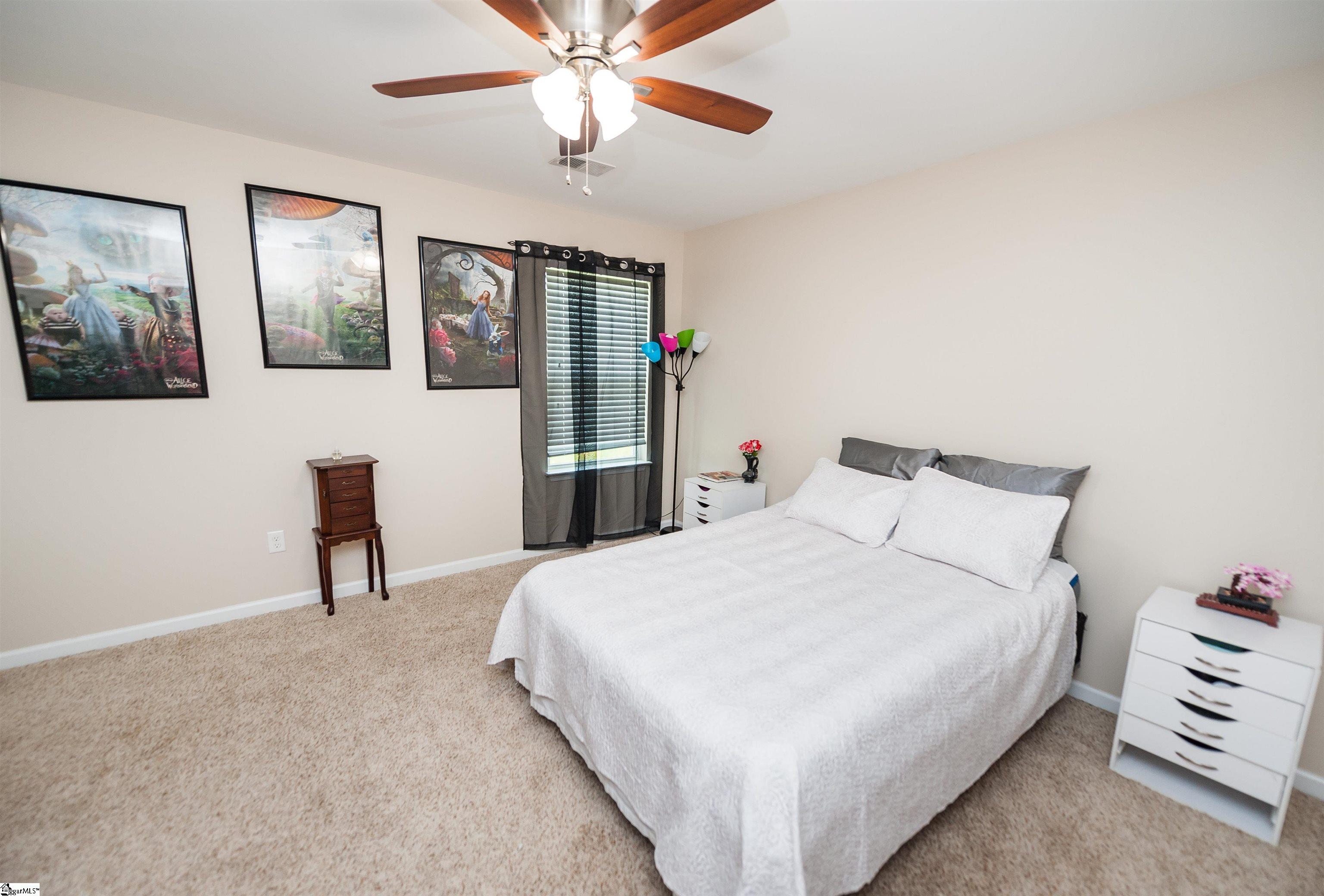 267 Castleton Circle Property Photo 18