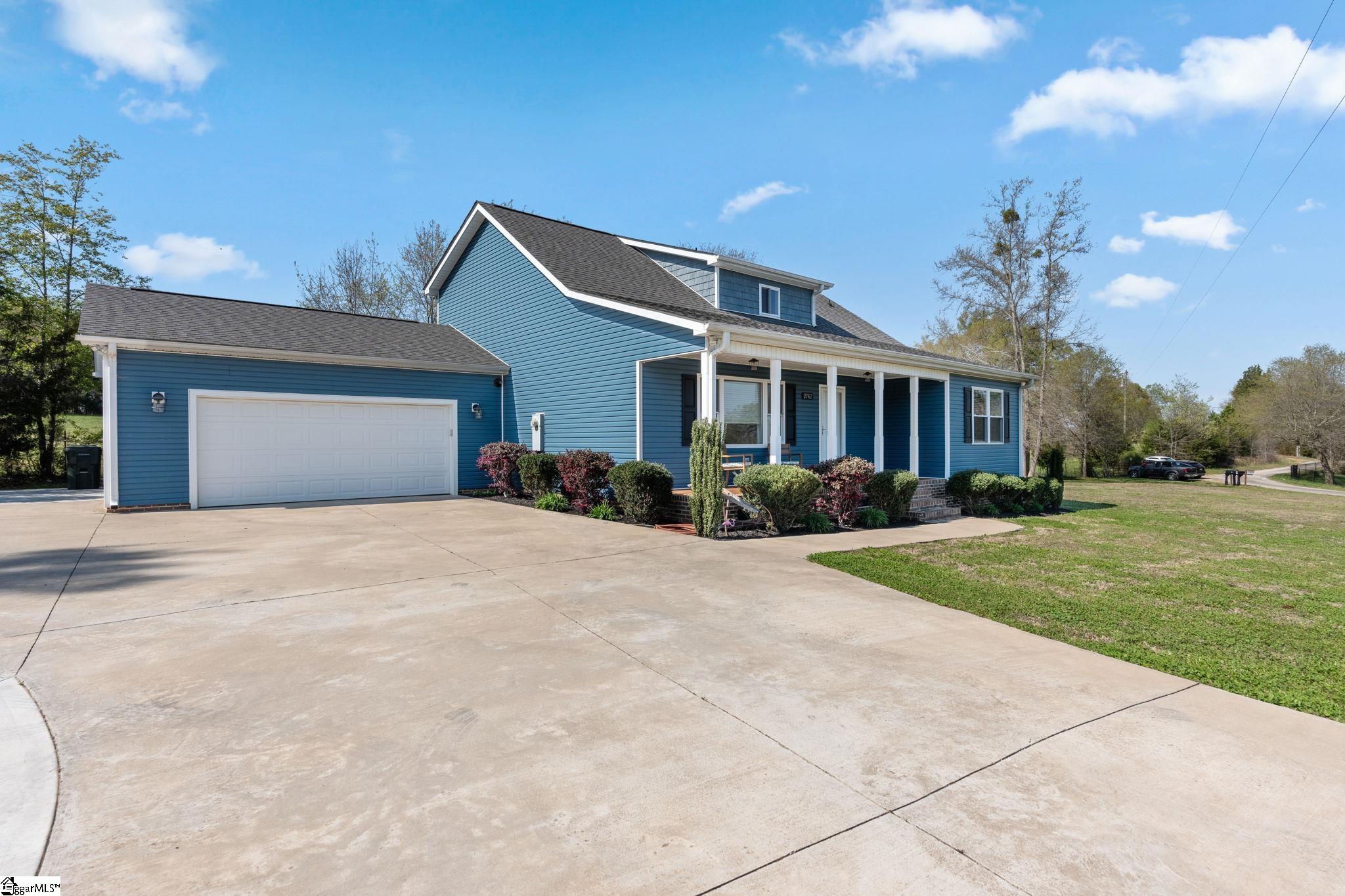 2762 Allen Bridge Road Property Photo 3