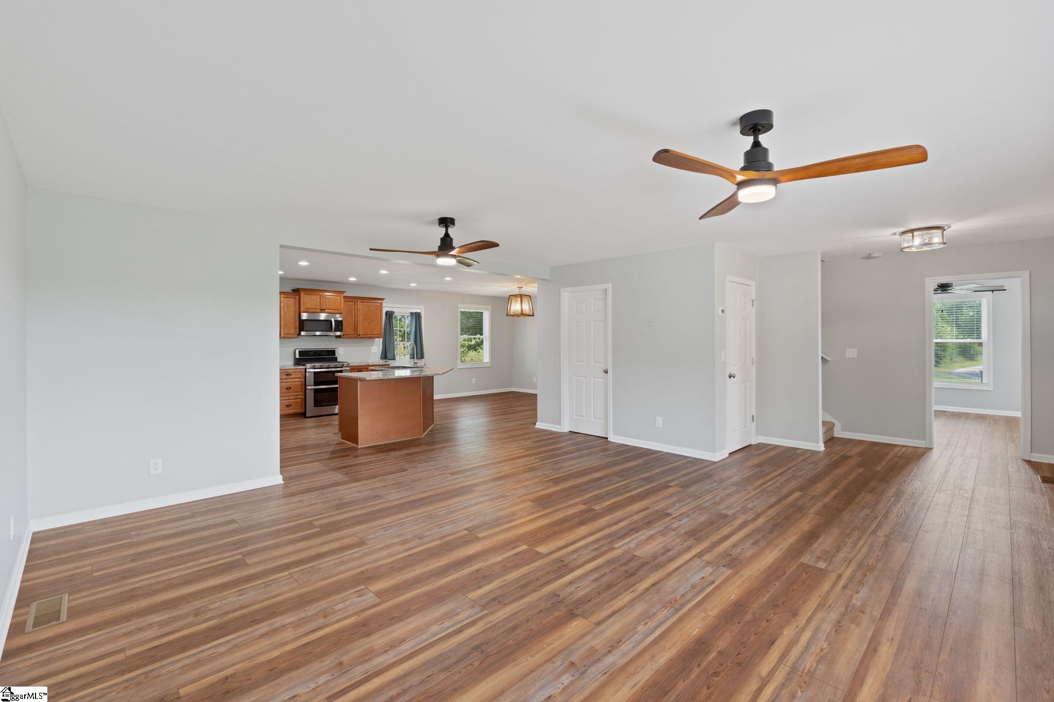 2762 Allen Bridge Road Property Photo 6
