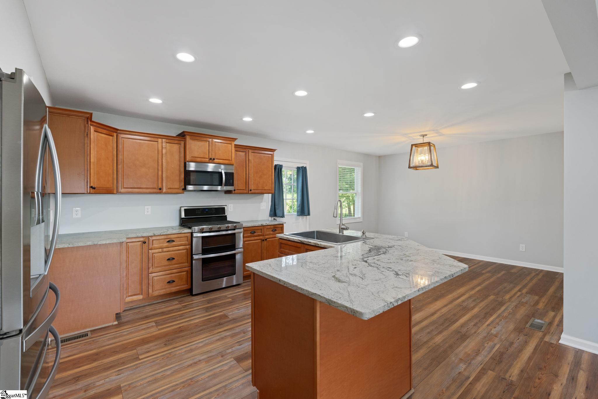 2762 Allen Bridge Road Property Photo 9