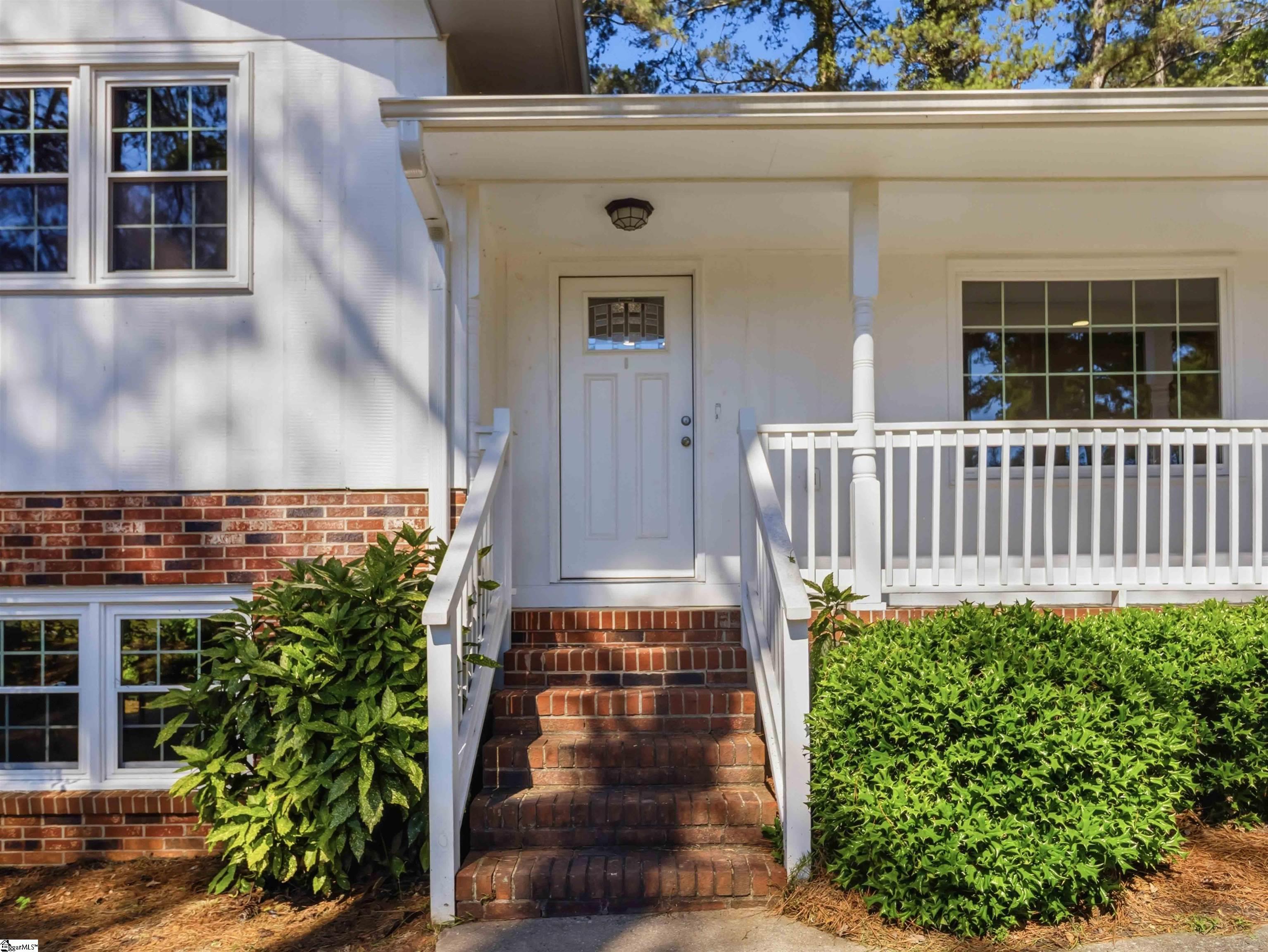 709 Loblolly Drive Property Photo 4