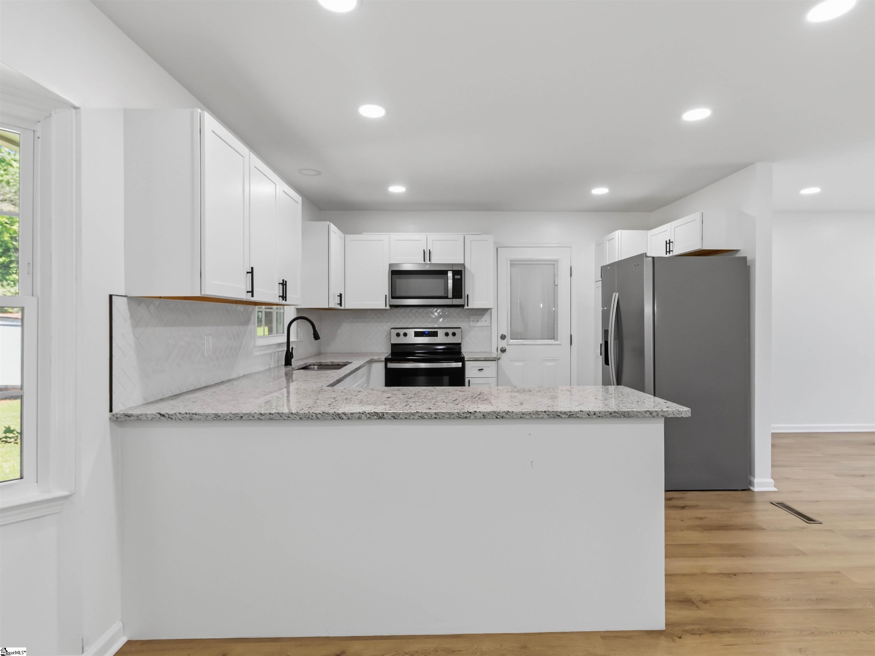 709 Loblolly Drive Property Photo 16