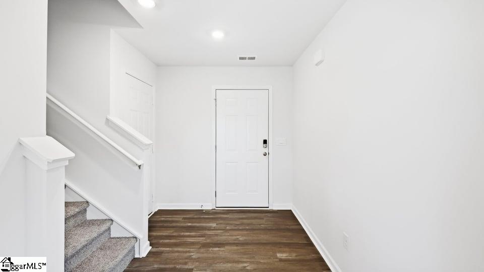 5 Archstone Way Property Photo 6