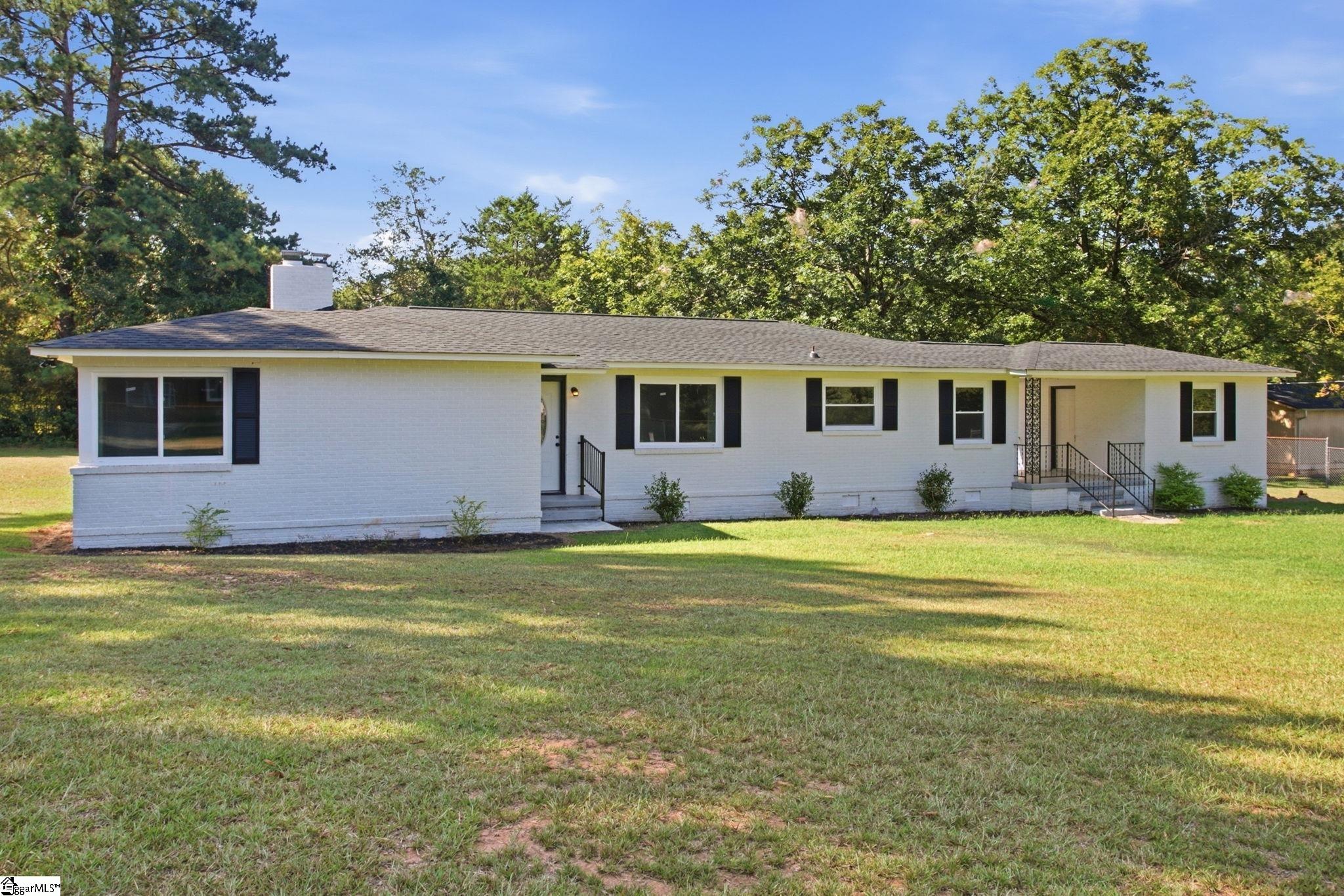 1300 Belhaven Road Property Photo 2