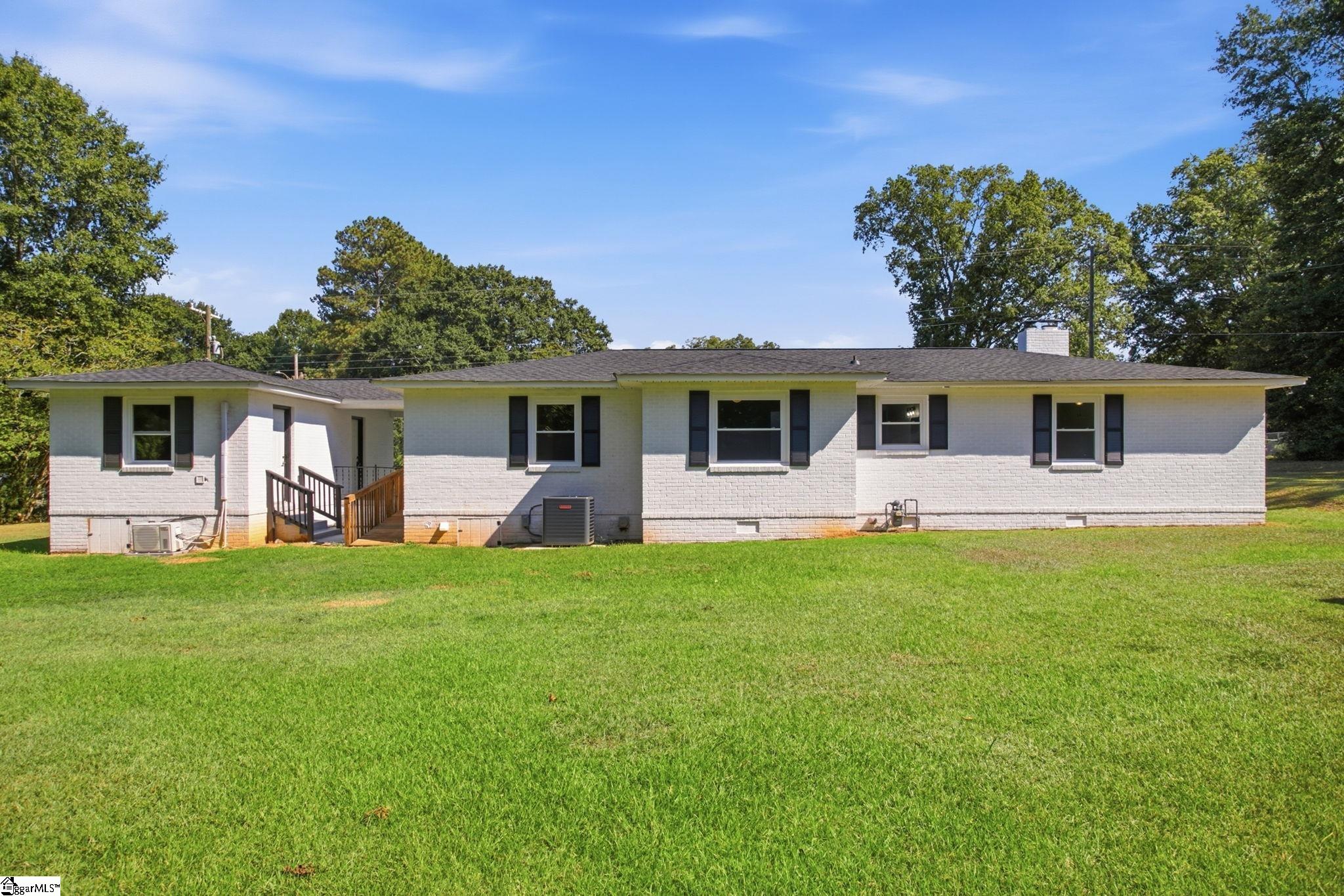 1300 Belhaven Road Property Photo 4