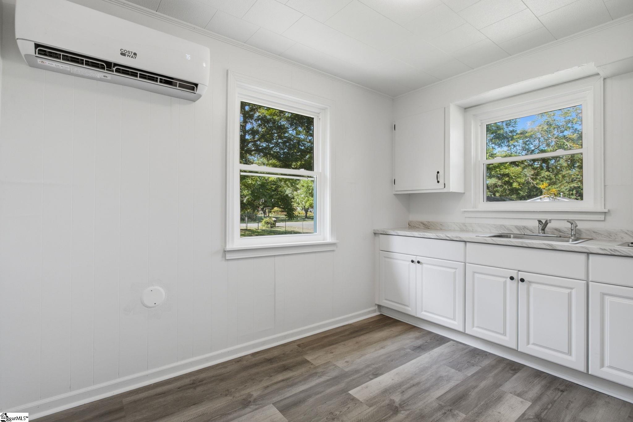 1300 Belhaven Road Property Photo 10
