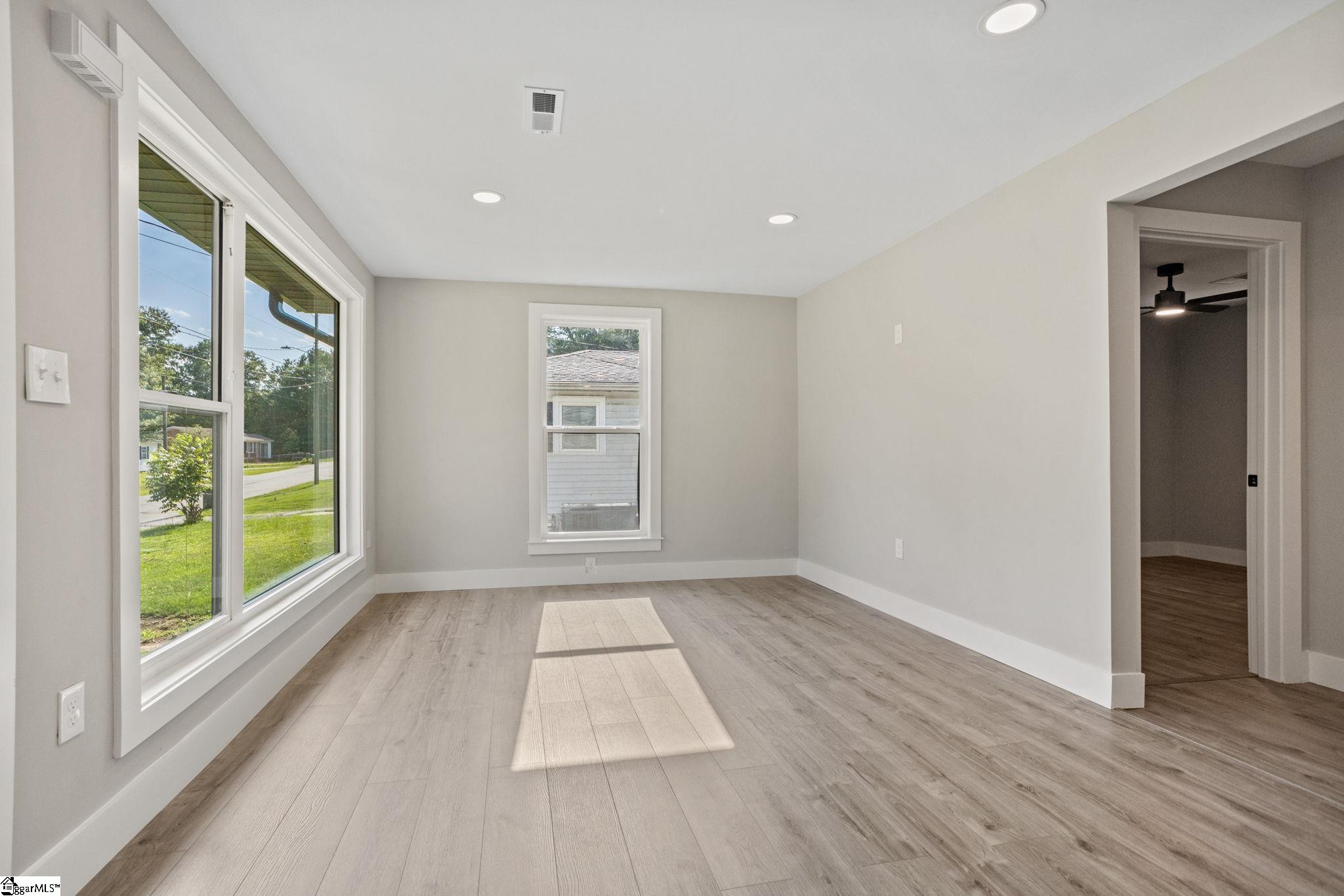 115 Hammond Avenue Property Photo 2