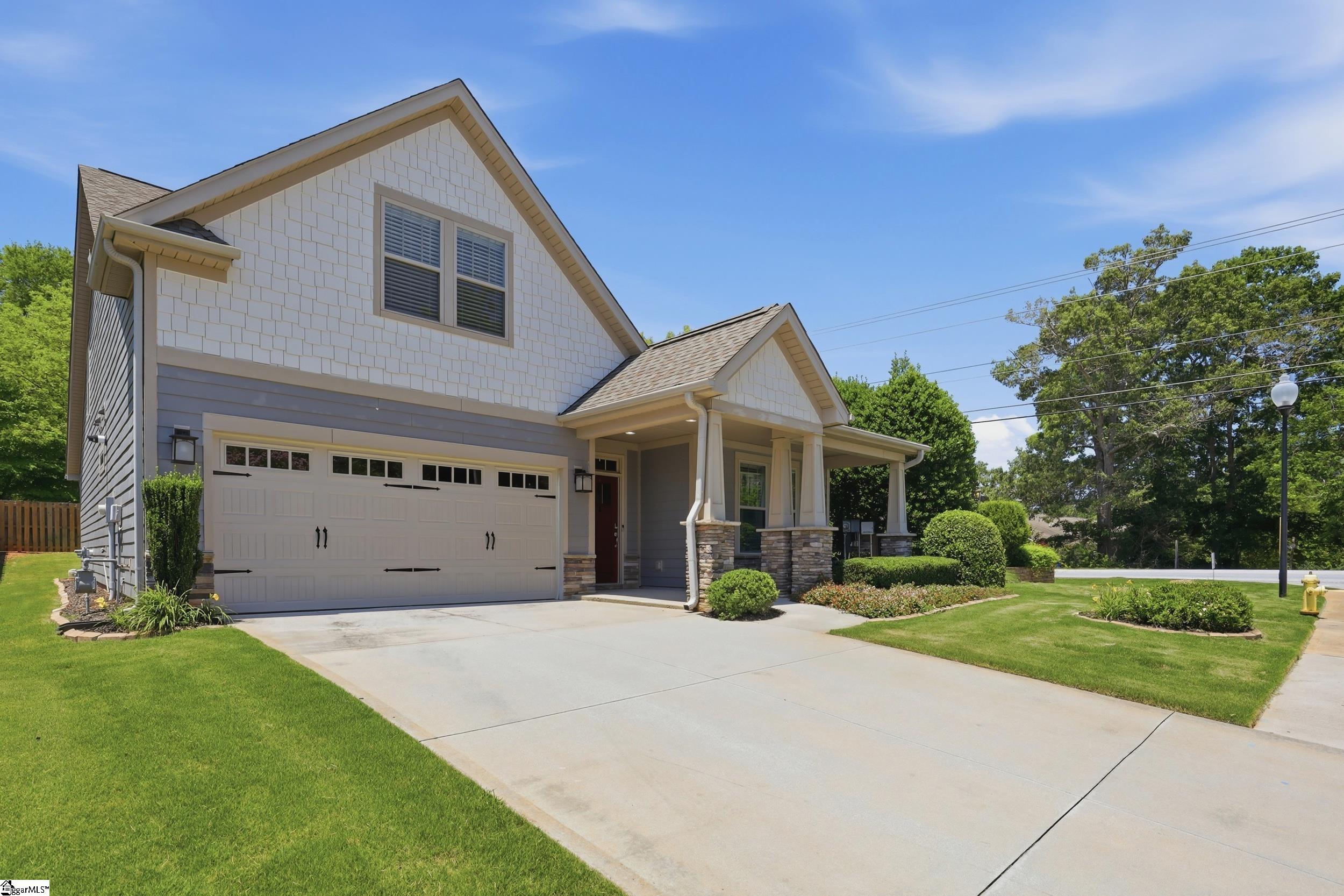 2 Ravencrest Court Property Photo 2