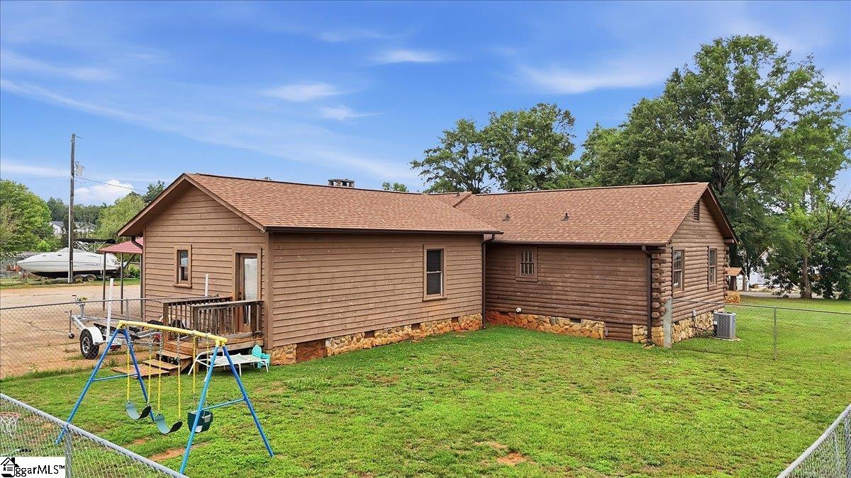 60 Lakeside Drive Property Photo 25