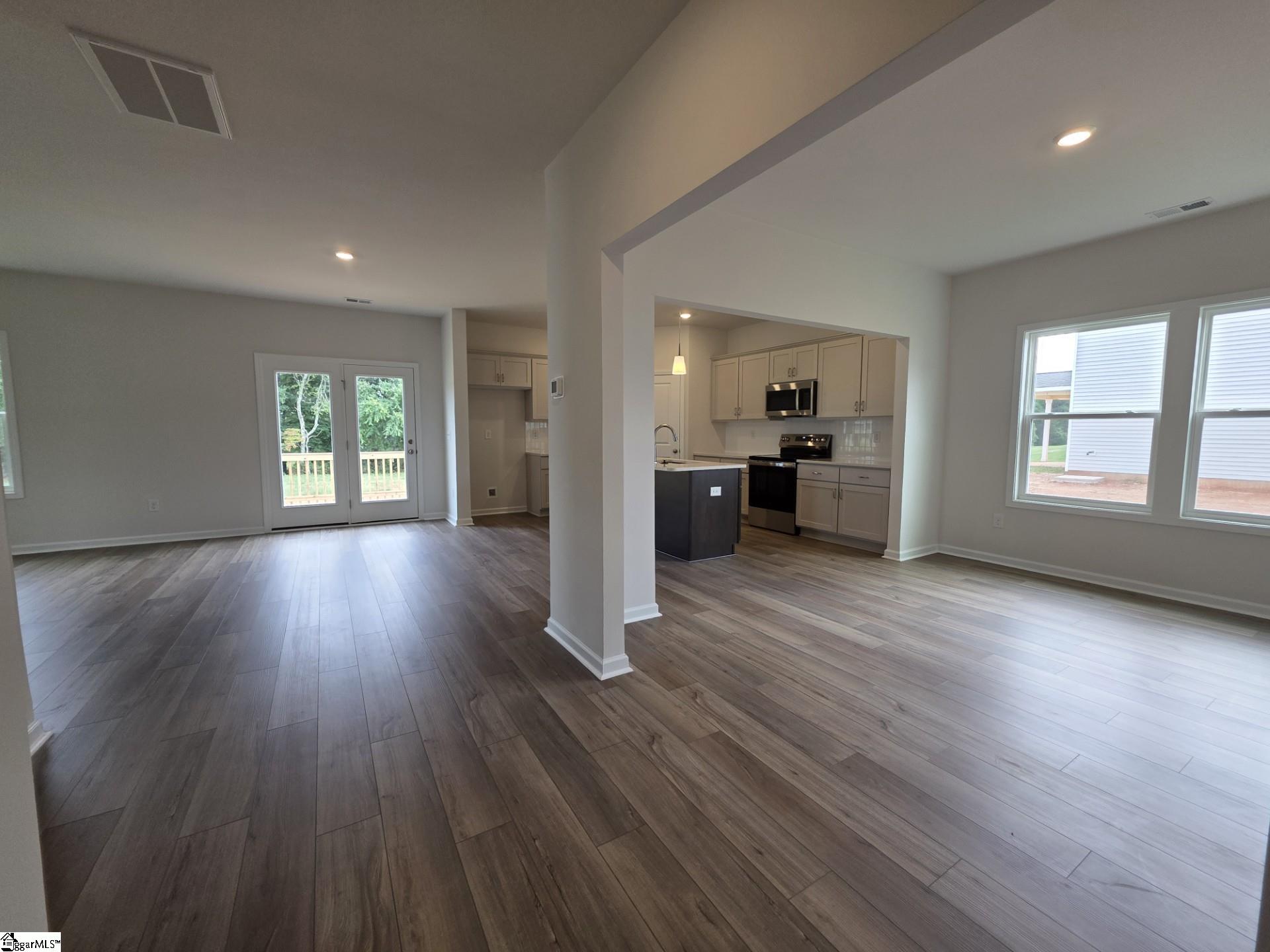443 Dodger Avenue Property Photo 6