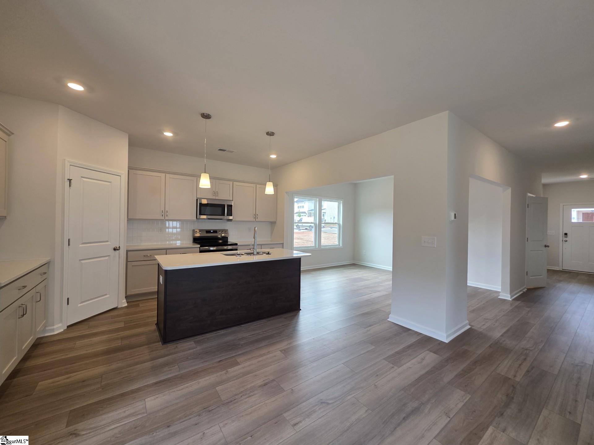 443 Dodger Avenue Property Photo 8