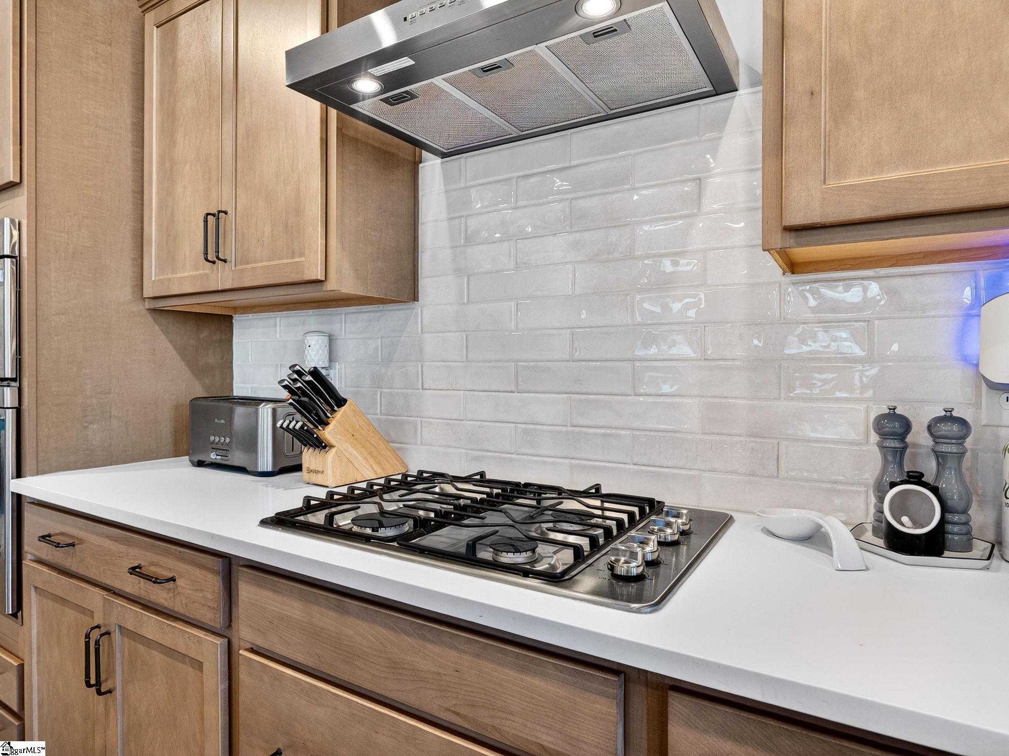 1427 Boatswain Drive Property Photo 14