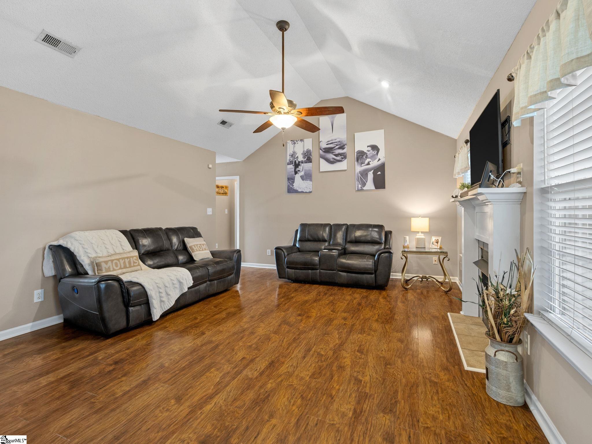 635 Shadow Dance Lane Property Photo 7
