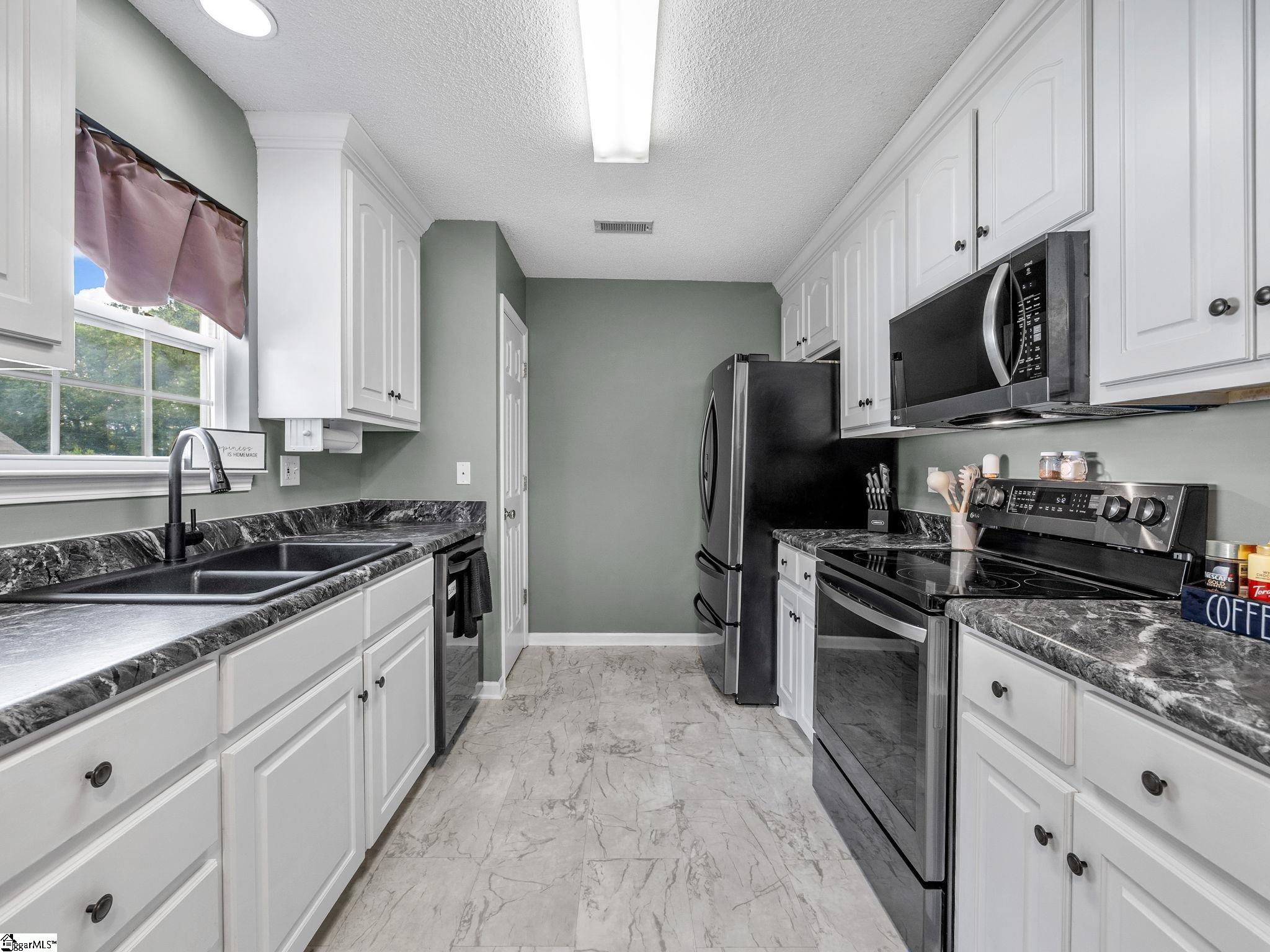 635 Shadow Dance Lane Property Photo 10