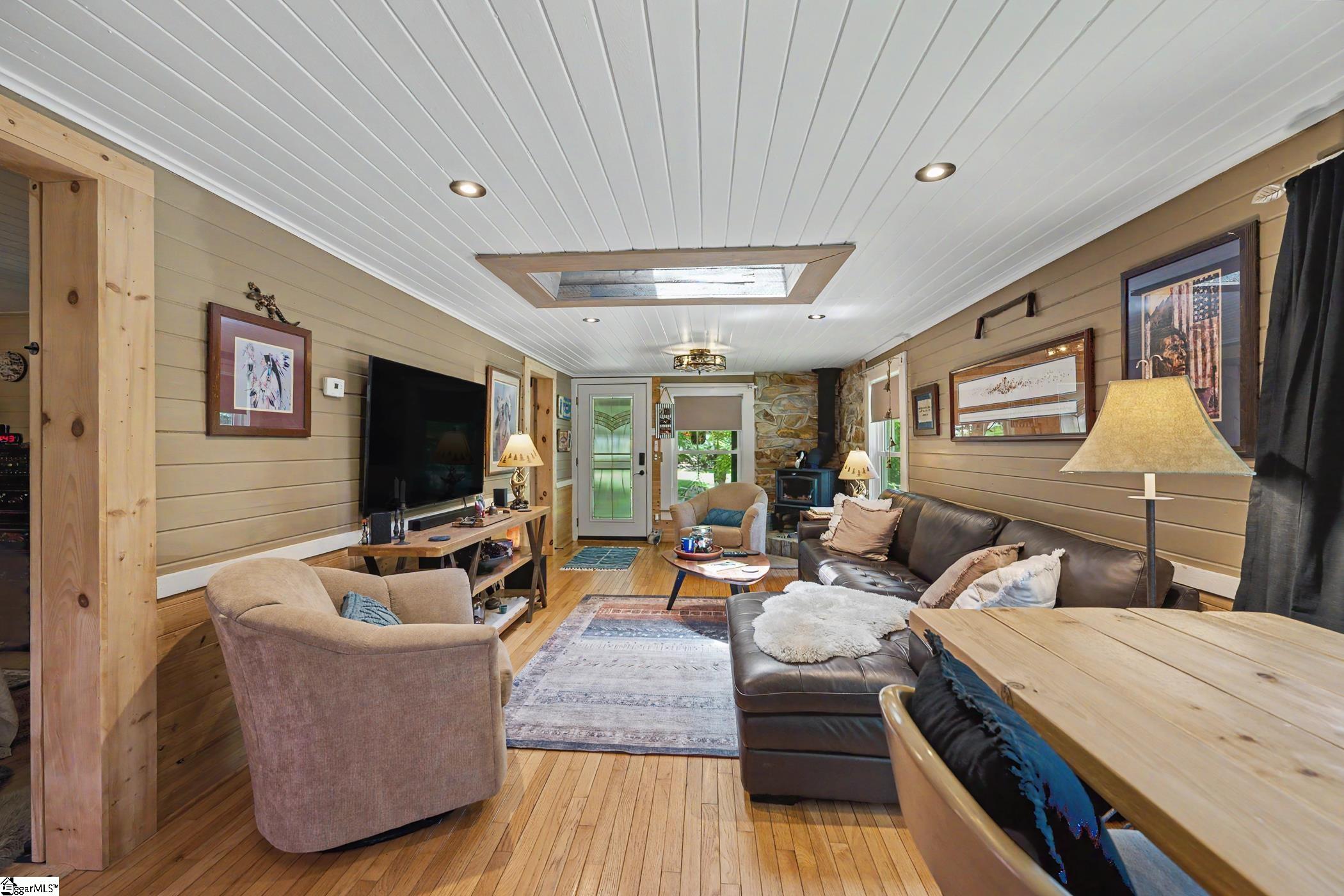 2261 Fews Chapel Road Property Photo 12