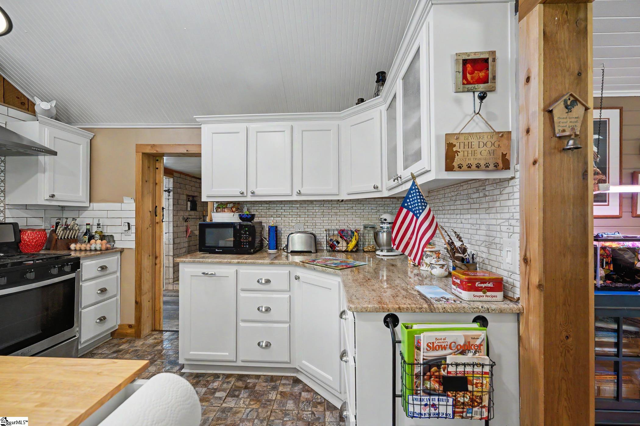 2261 Fews Chapel Road Property Photo 19