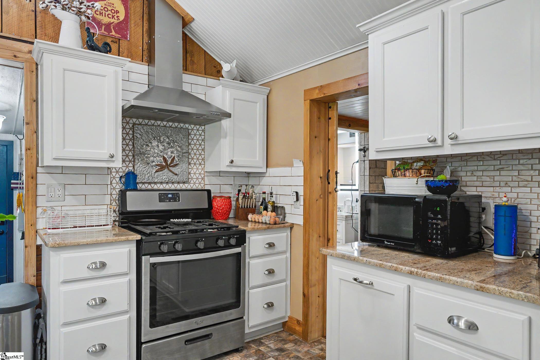 2261 Fews Chapel Road Property Photo 22