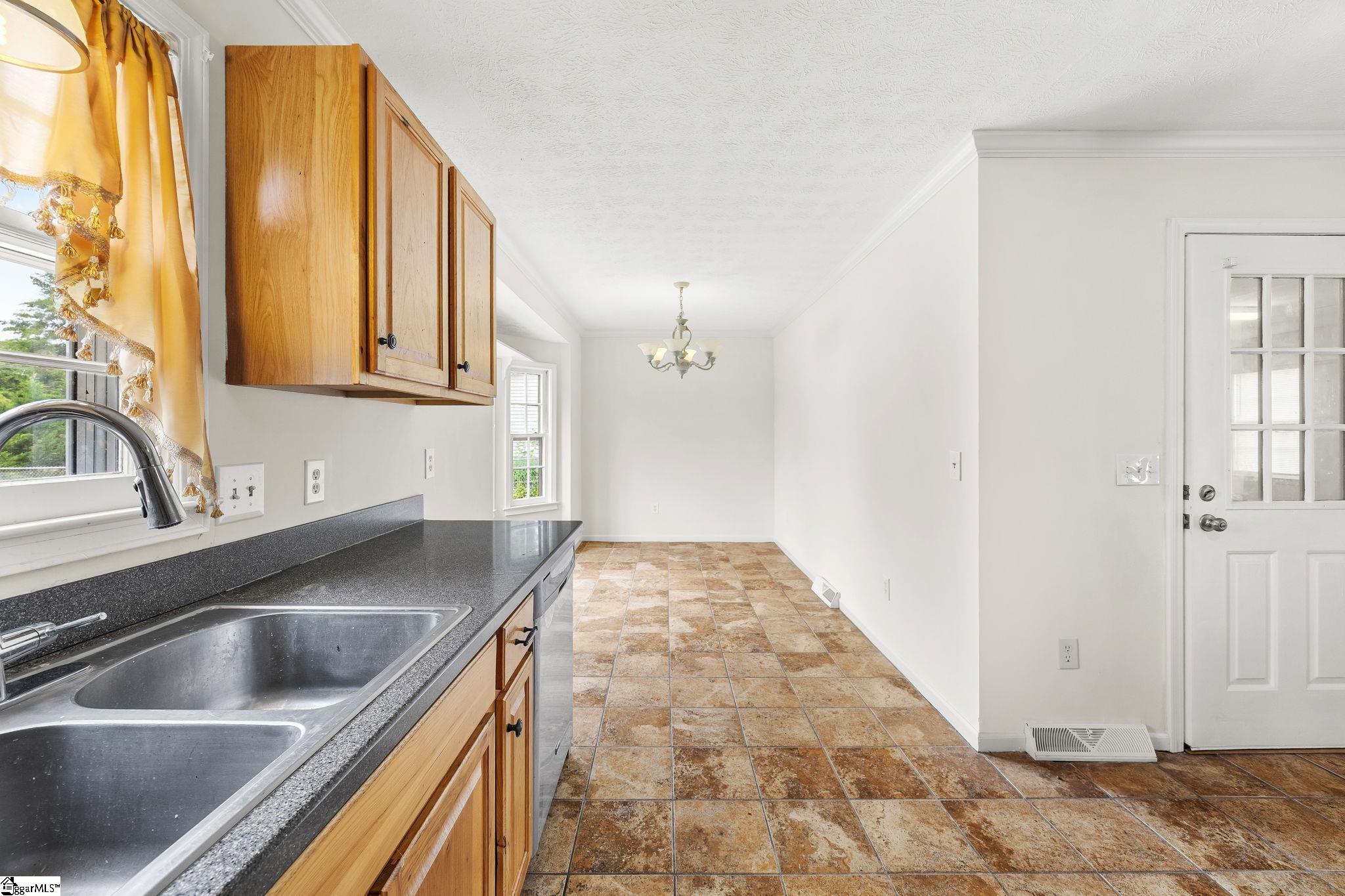 608 Lenhardt Road Property Photo 7