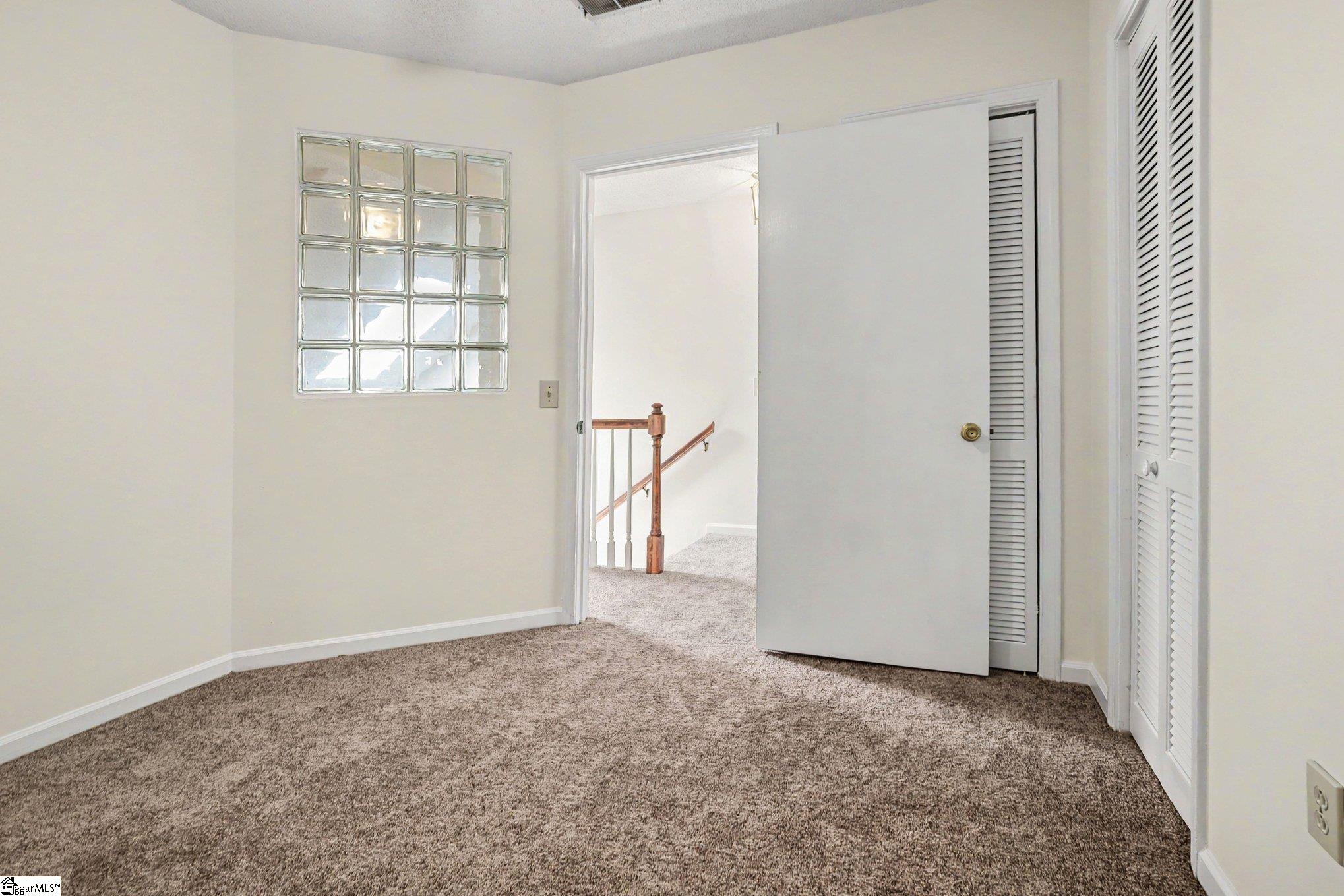 101 Fairway Oaks Lane Property Photo 9