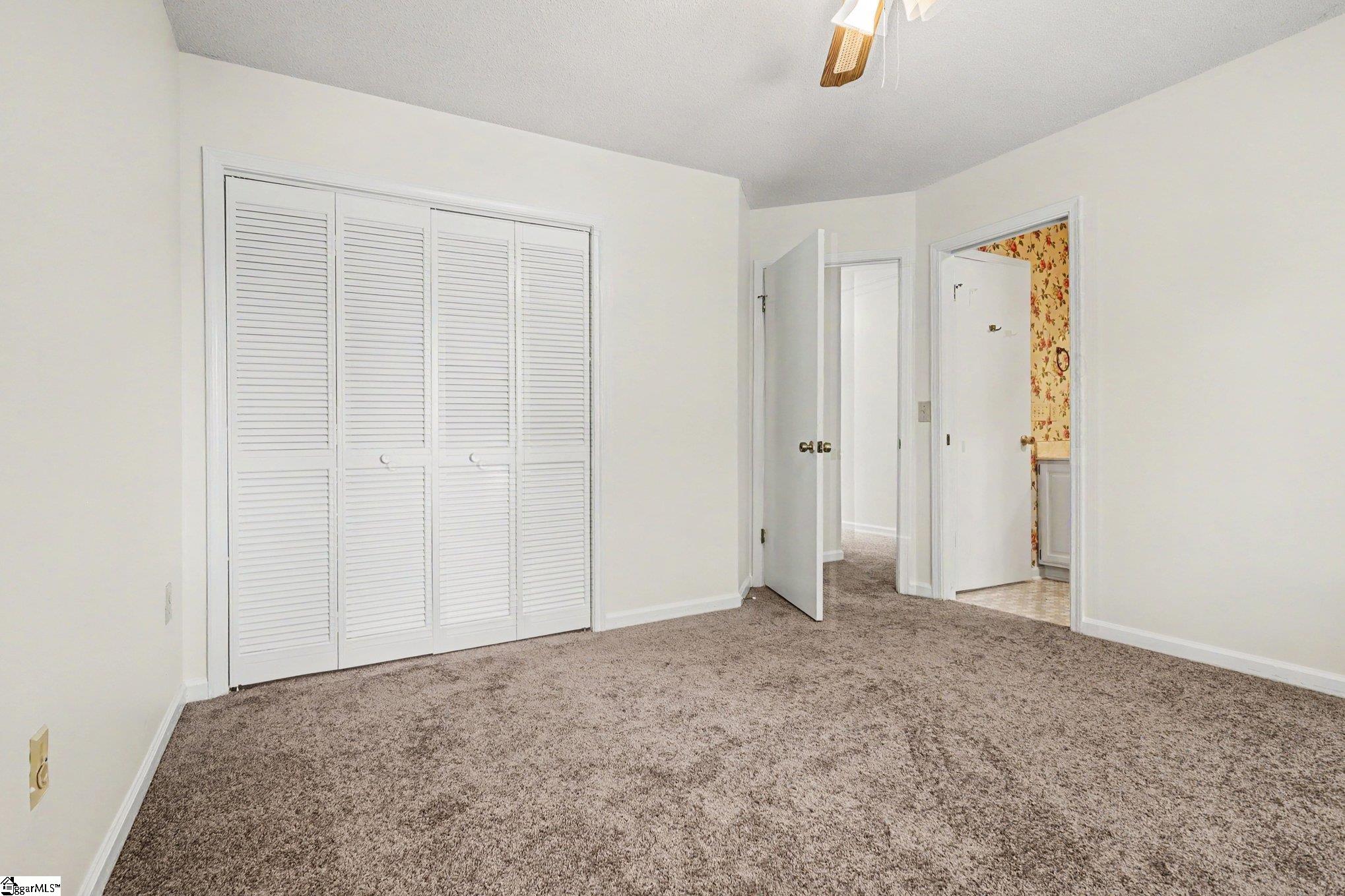 101 Fairway Oaks Lane Property Photo 11