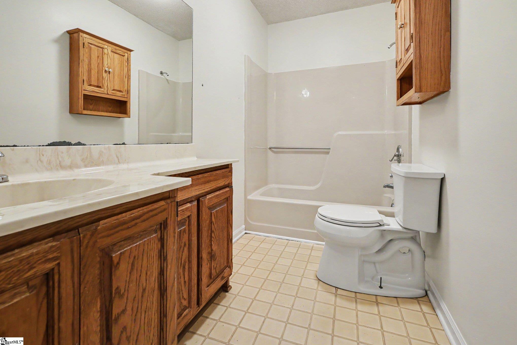 101 Fairway Oaks Lane Property Photo 16