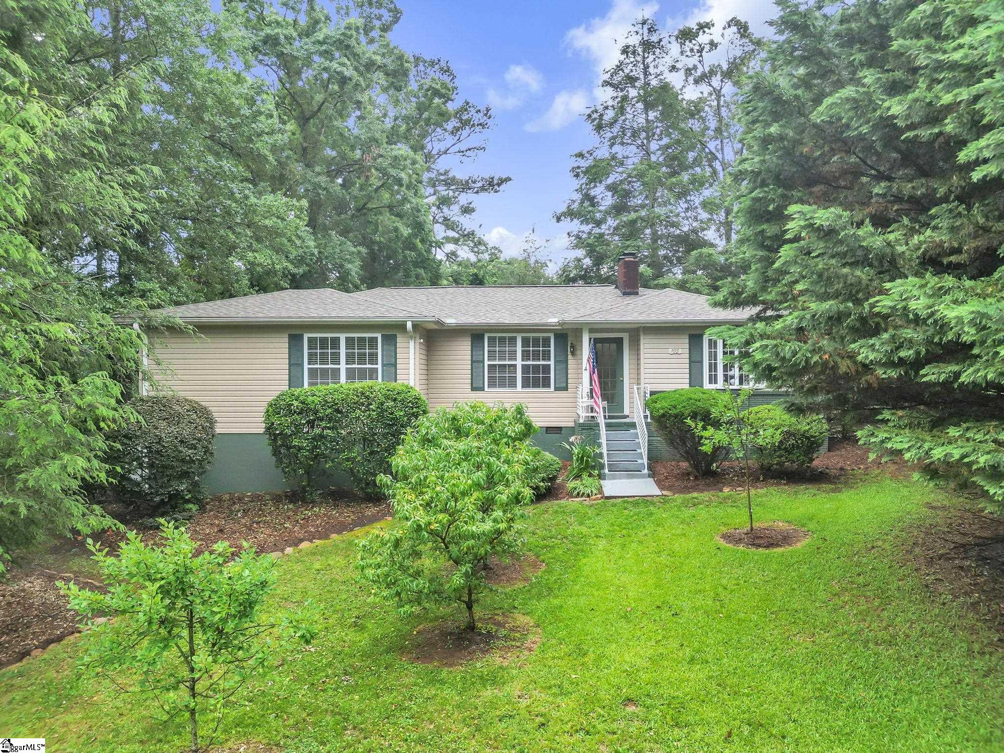 103 Forest Avenue Property Photo 1