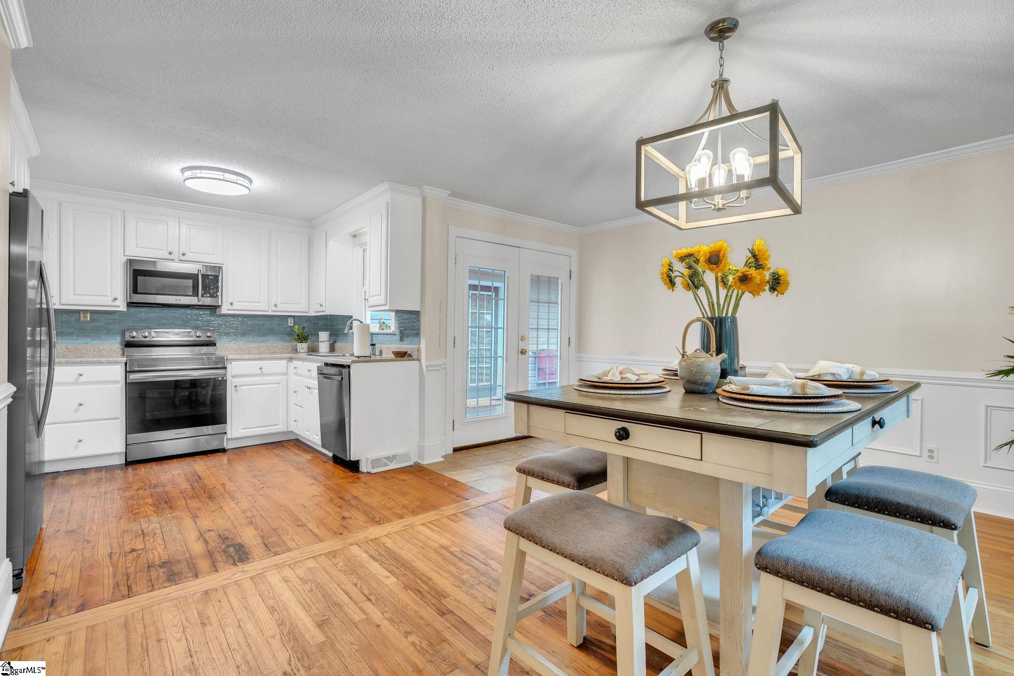 103 Forest Avenue Property Photo 8