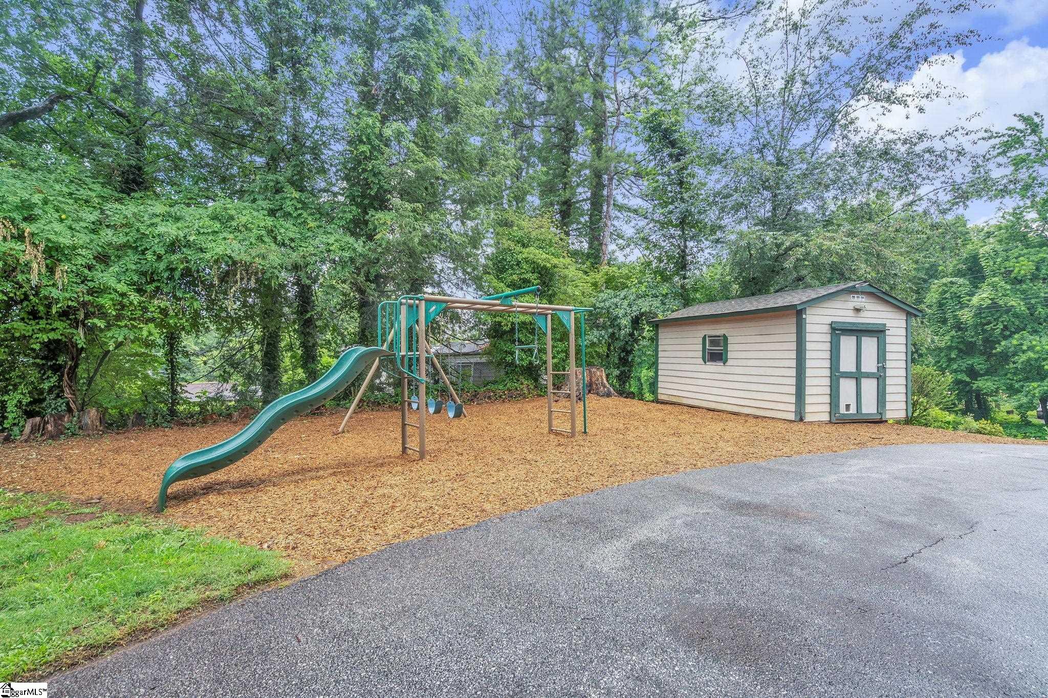 103 Forest Avenue Property Photo 25