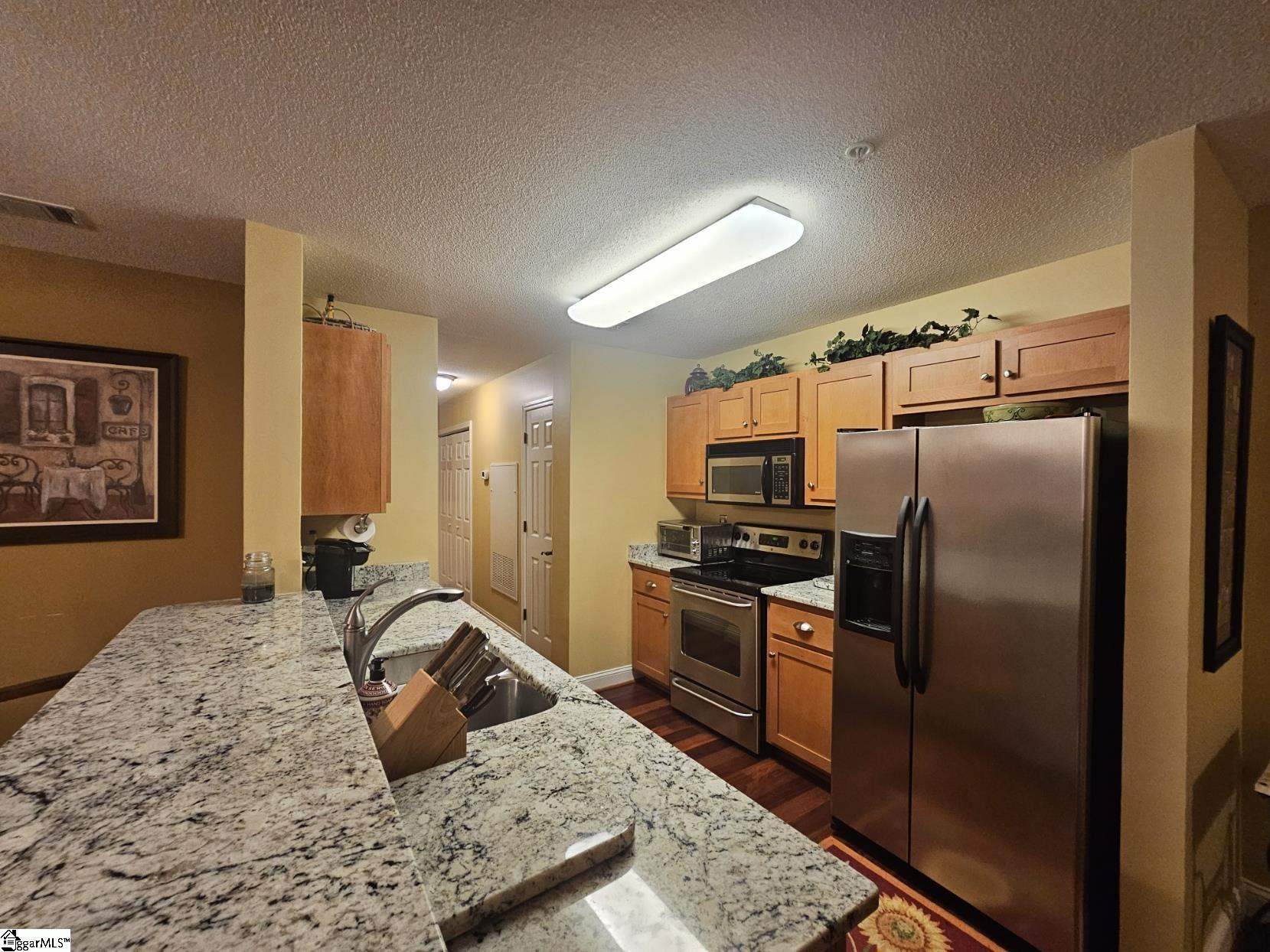 402 Lookover Drive Property Photo 4