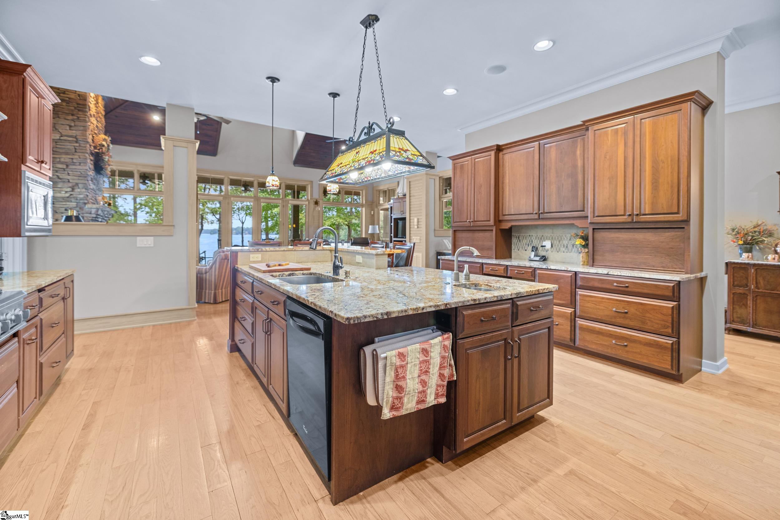 519 Birchbark Court Property Photo 17