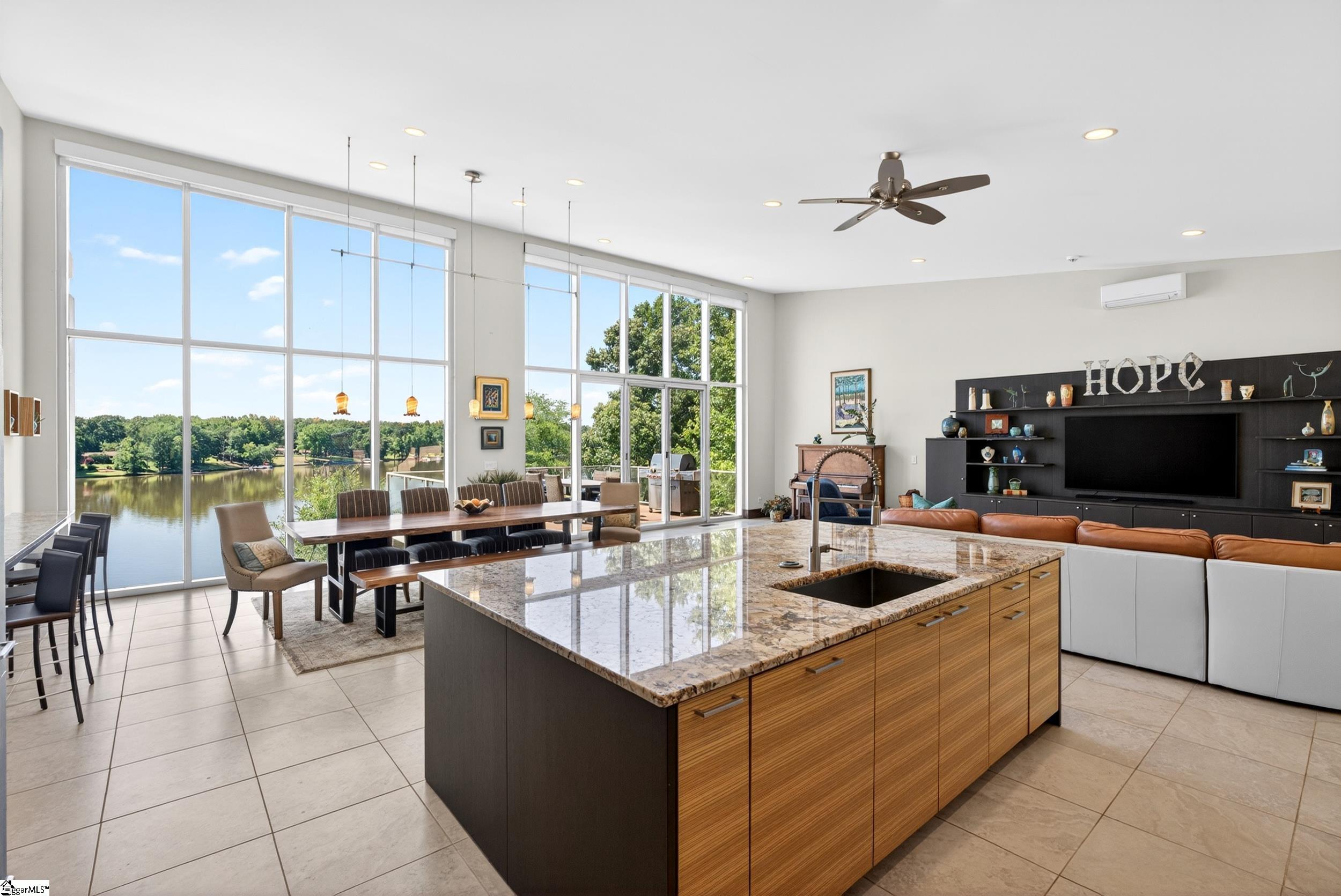 1125 Dickson Road Property Photo 16