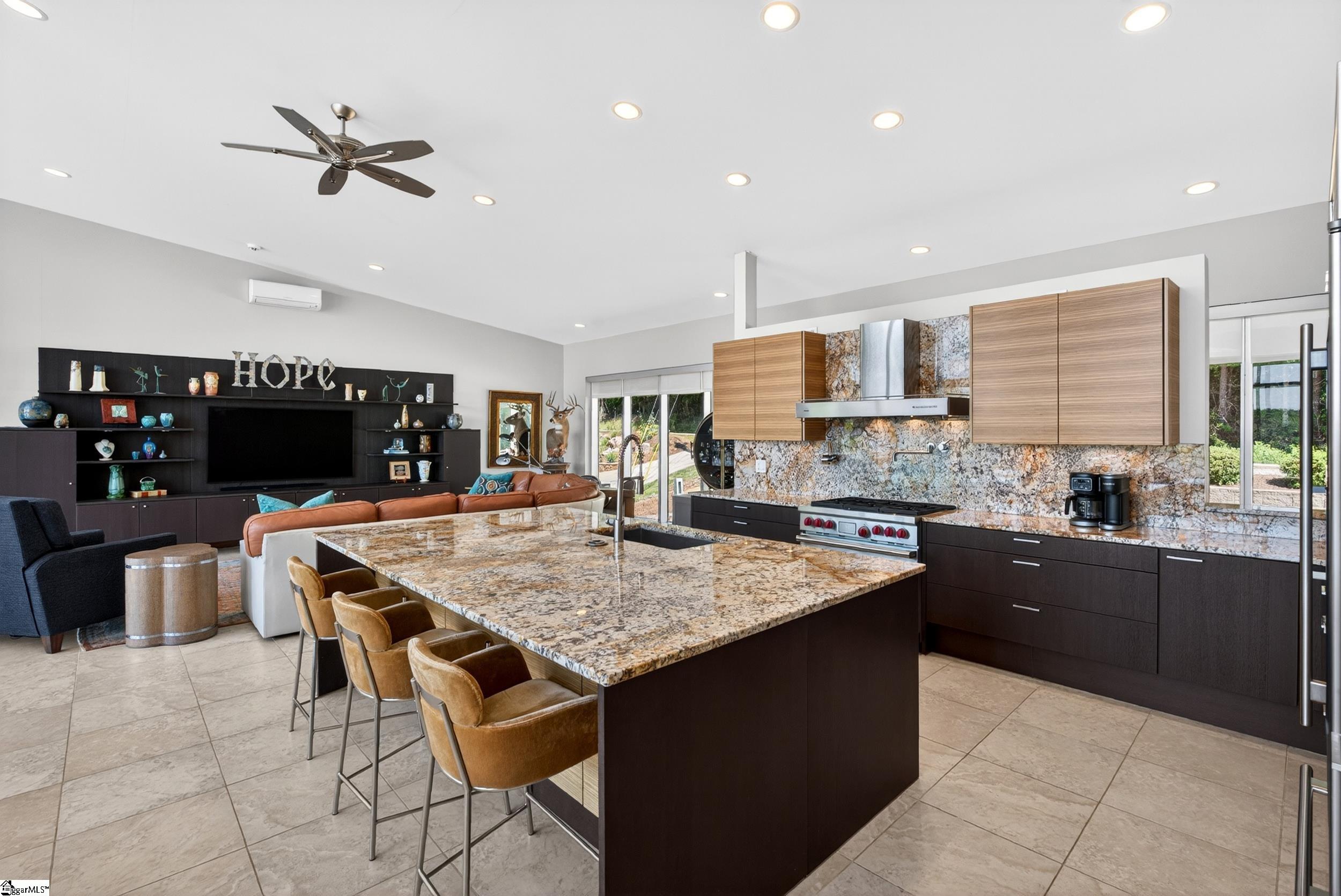 1125 Dickson Road Property Photo 24