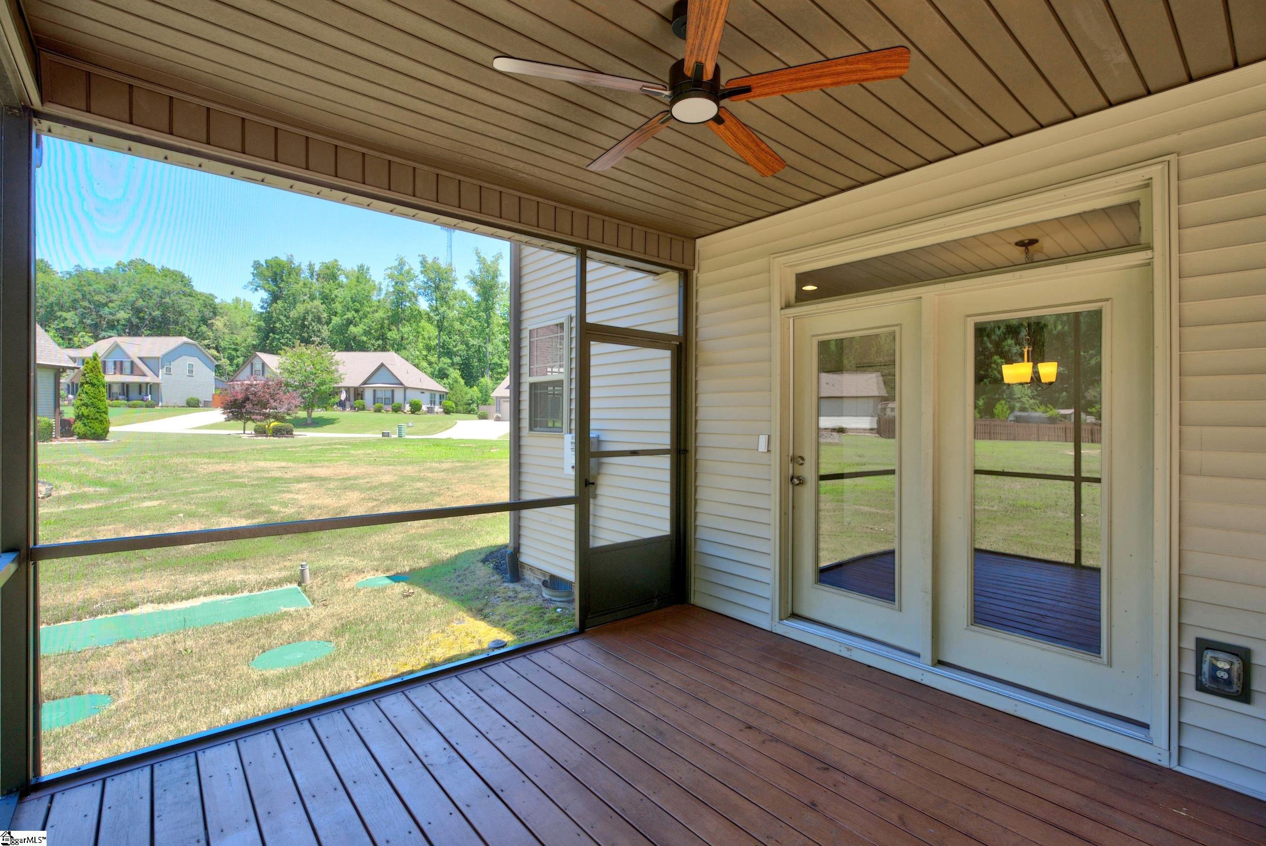 407 Oak Ridge Place Property Photo 37