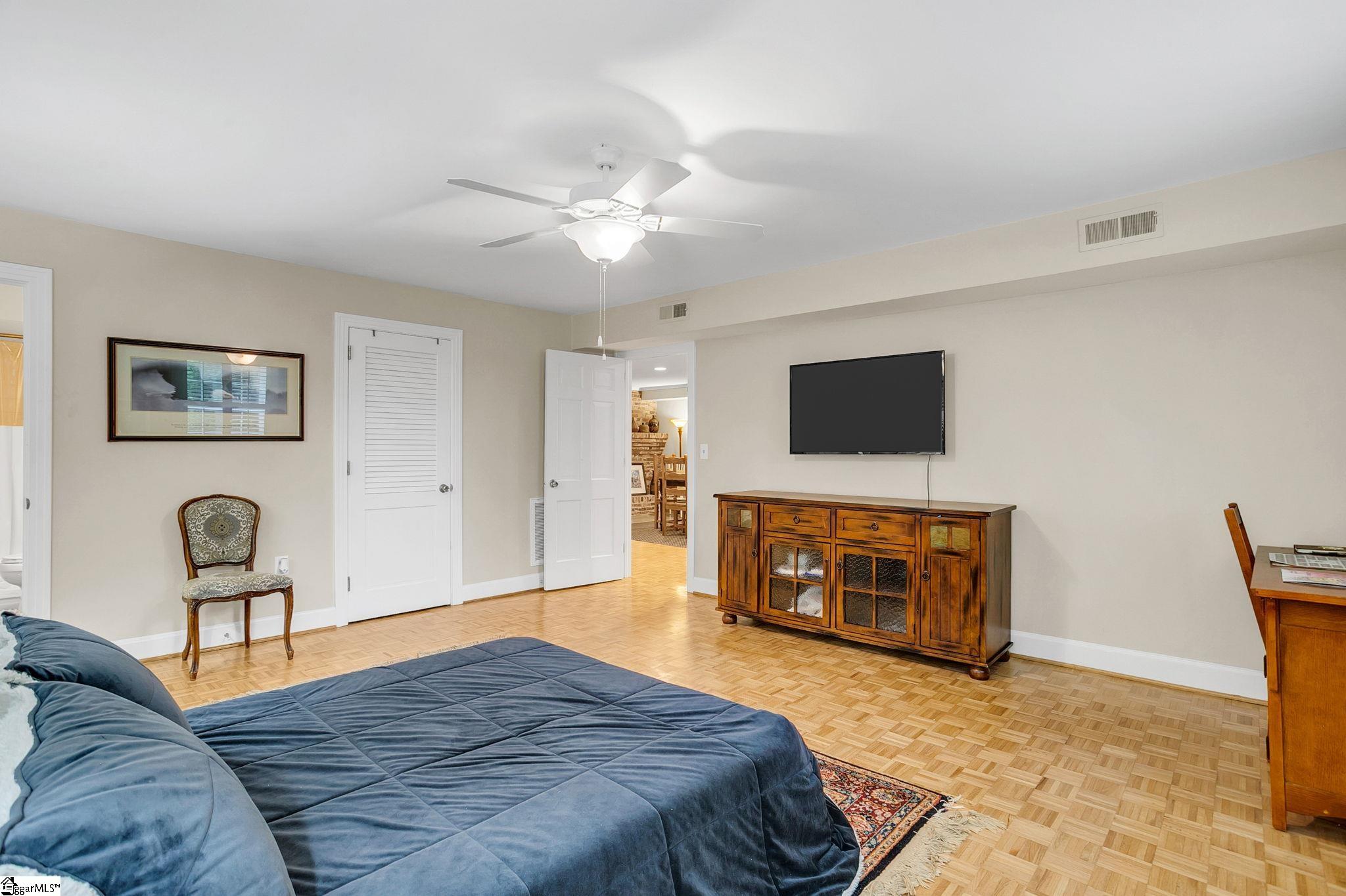 9 Barksdale Road Property Photo 33