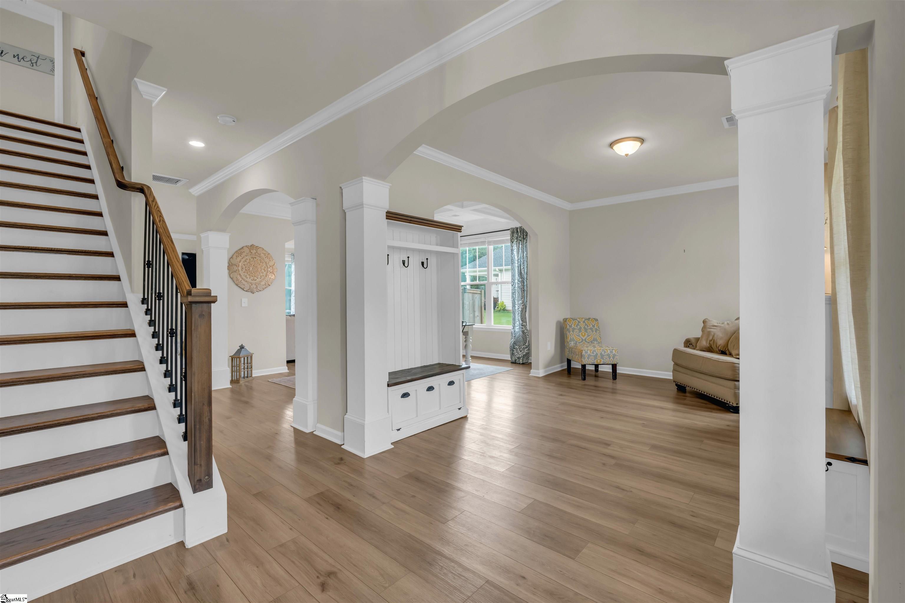 761 Oak Hill Lane Property Photo 3