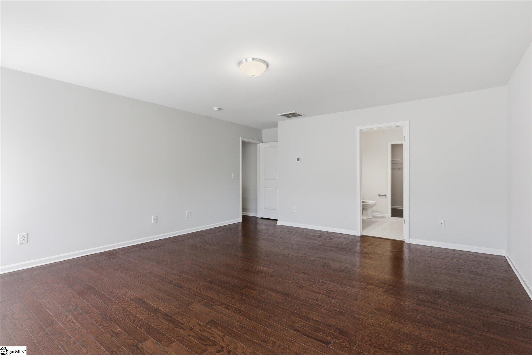 216 Nearmeadows Way Property Photo 26
